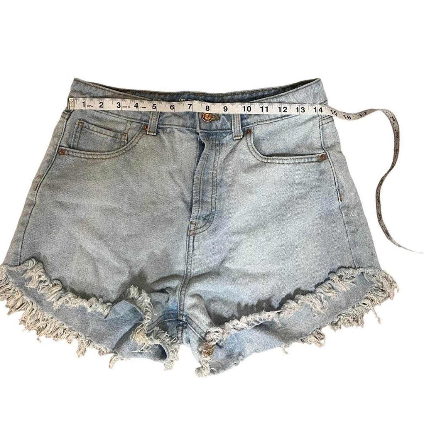 Wild Fable Womens 8 High Rise Distressed Freyed Bottom Light Washed Denim Short