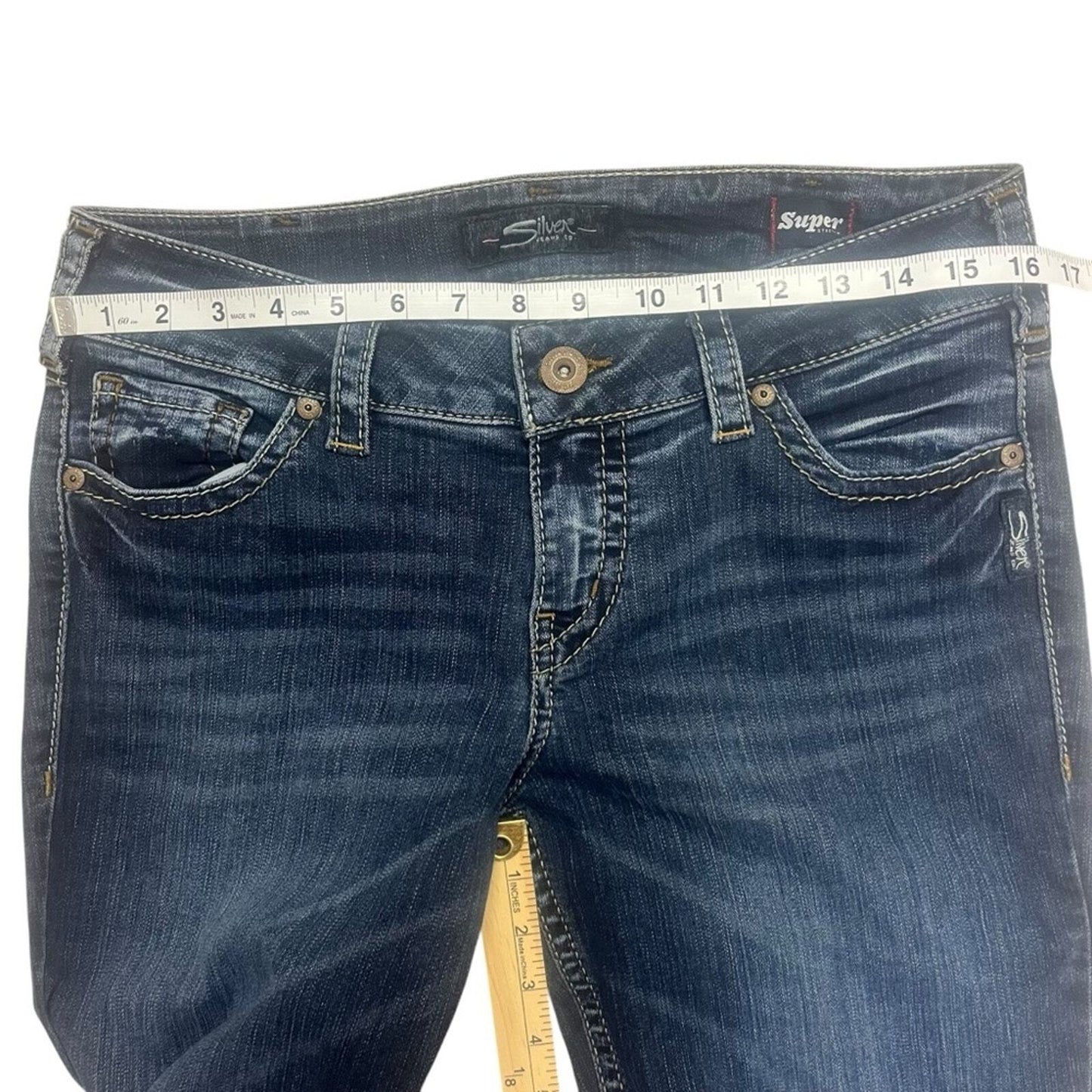 Silver Jeans Co Womens Suki Mid Boot Super Stretch Size 32x31 Medium Wash Jeans