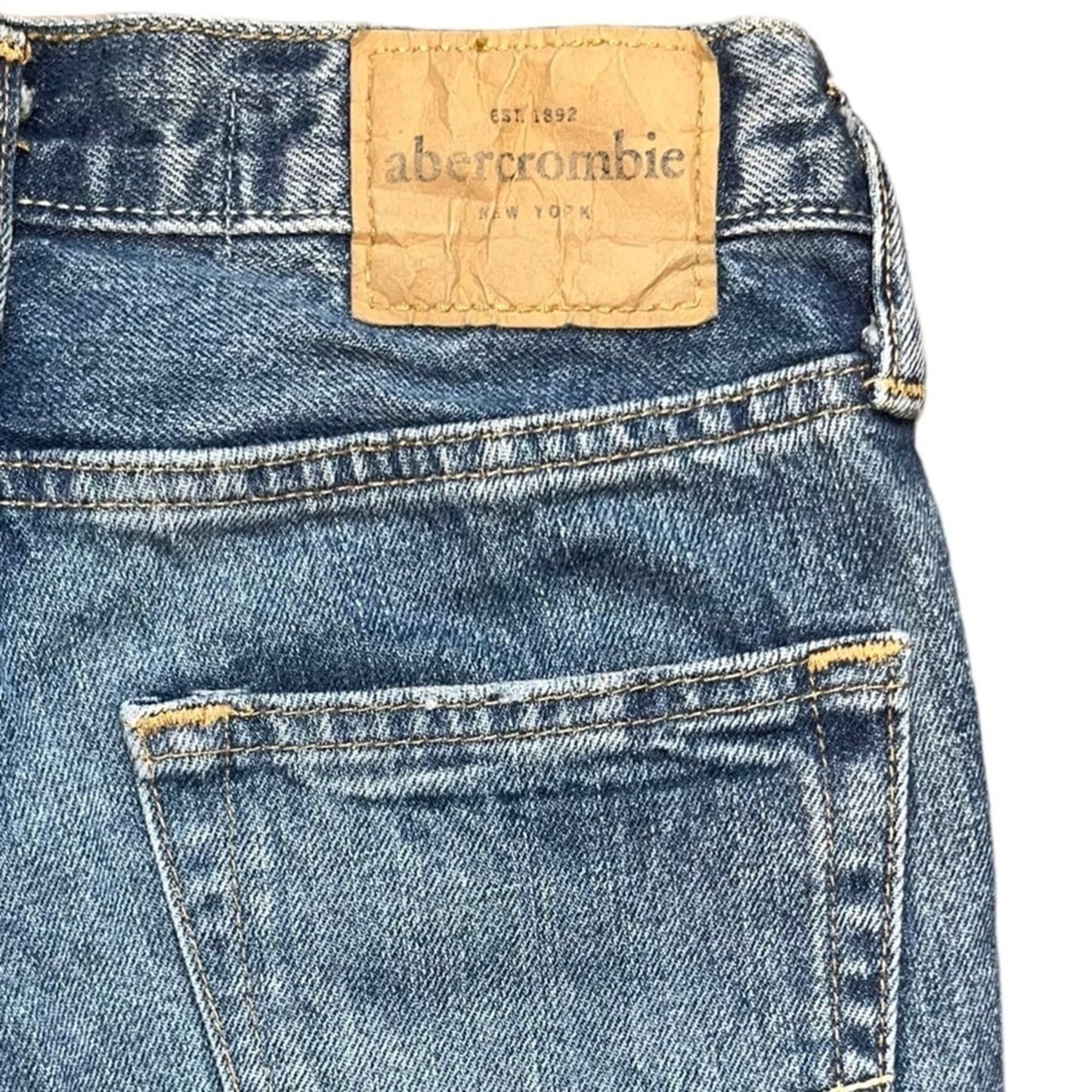 Abercrombie Boys Jeans Size 10 Straight Buttonfly Medium Wash Denim Jeans Basic