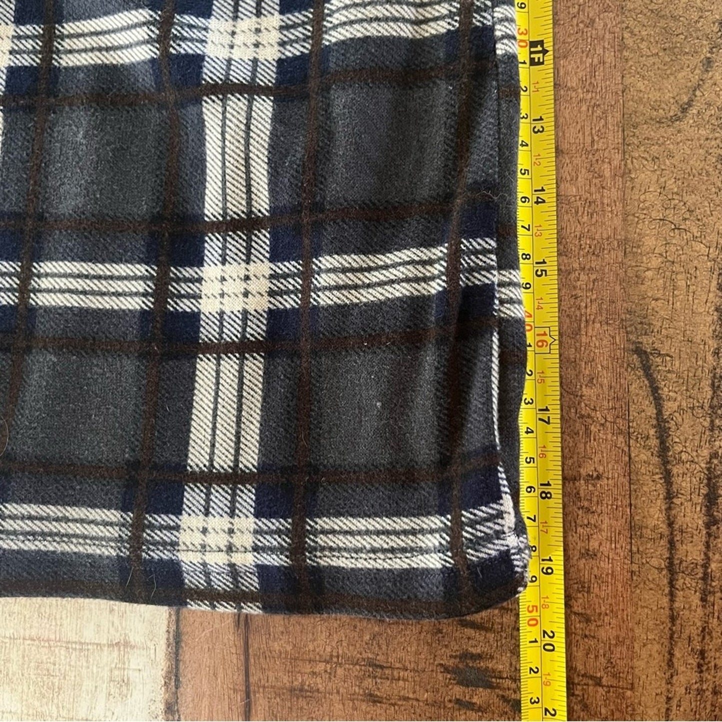 41 Hawthorn Mini Skirt Womens Size Medium Plaid Gray Brown Academia Schoolgirl
