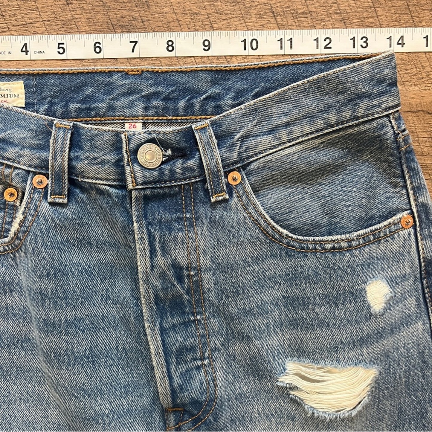 Levi's Premium Denim Jean Button Fly Midi Skirt Raw Hem Distressed Size 26 Slit