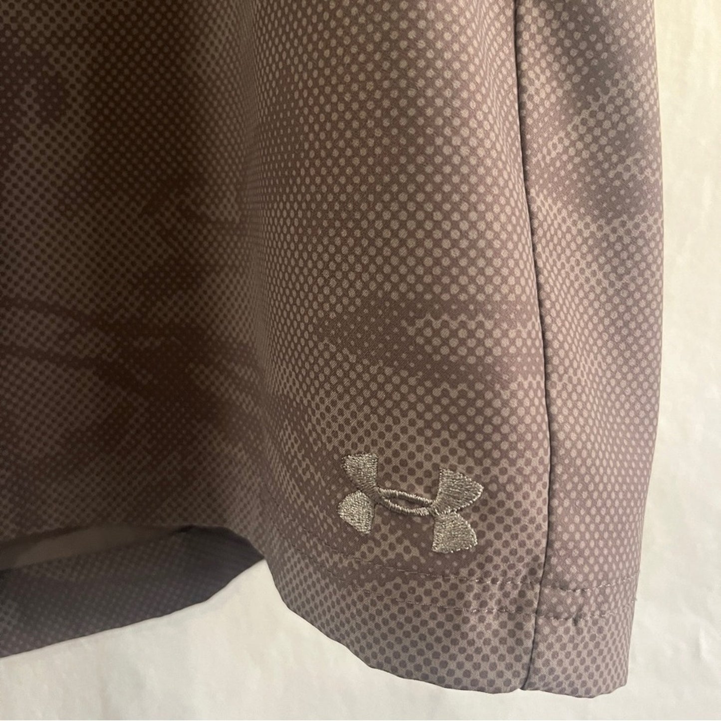 Under Armour Heatgear Gray Shorts Mens Size 40 Summer Island Beach Resort Travel