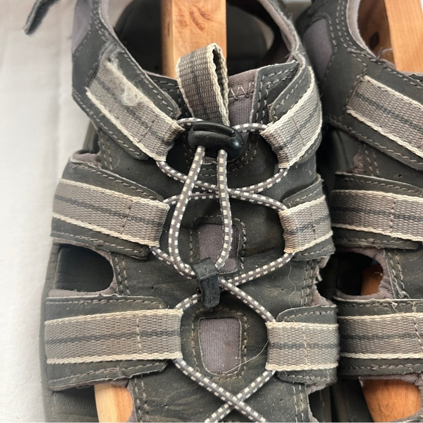 LL Bean Closed Toe Sandal Mens Sz 11 Water Shoe Hiking Durable Outdoor Gorpcore