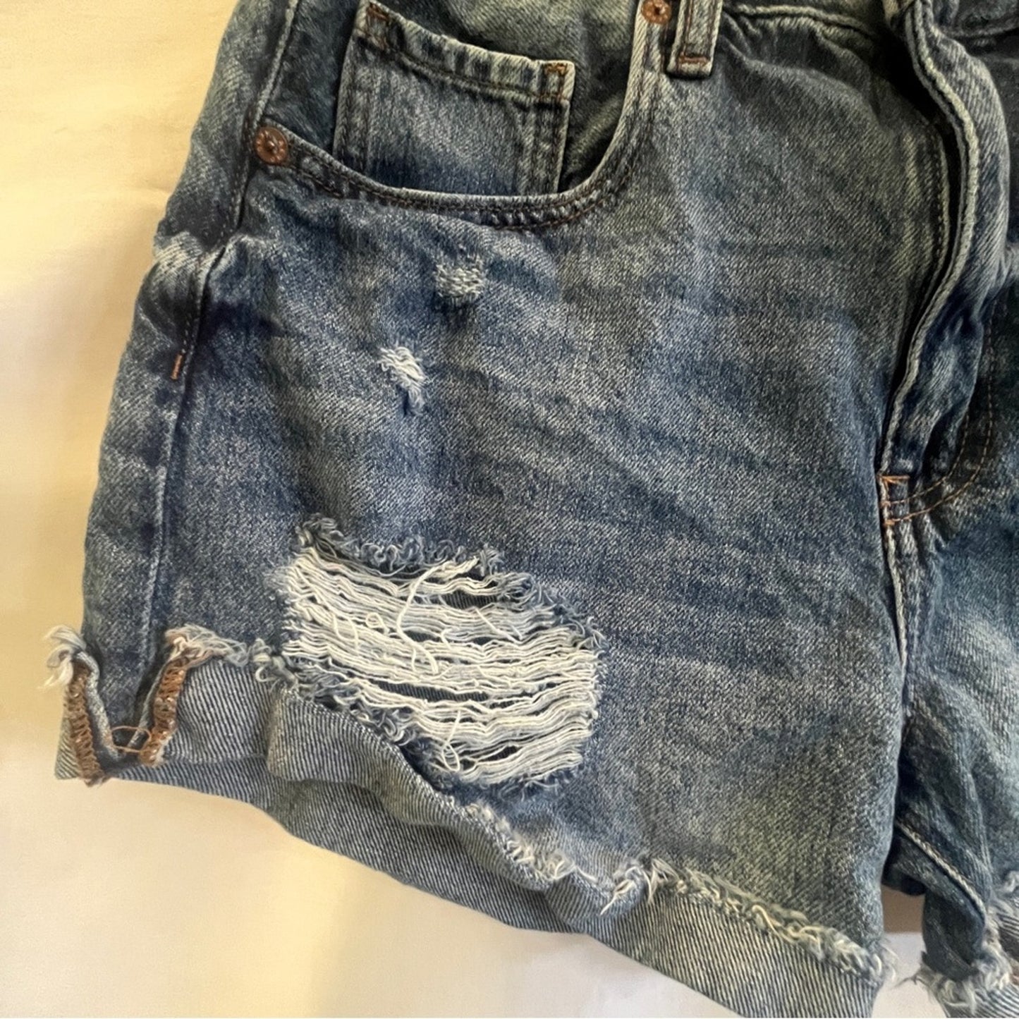 Aeropostle Mom Shorts Denim Womens Size 10 Distressed Cuffed Casual Summer Basic