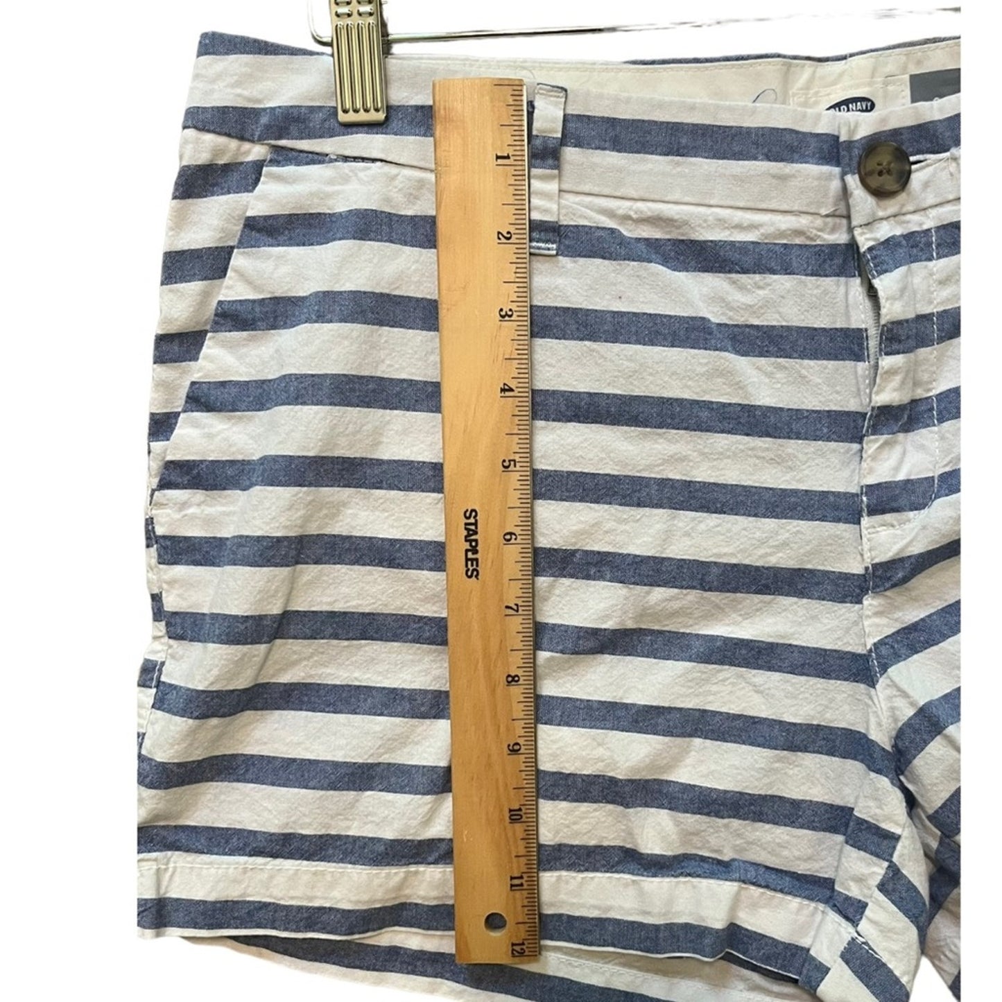 Old Navy Womens Shorts Size 8 Blue White Striped Flat Front Cotton Nautical Boat