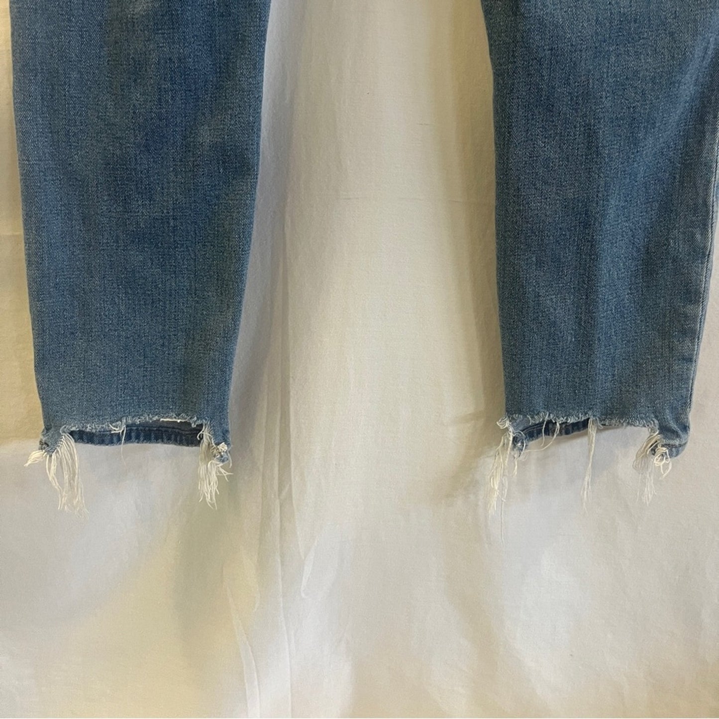 Abercrombie & Fitch The Skinny High Rise Denim Jeans Womens Size 4 Short Raw Hem
