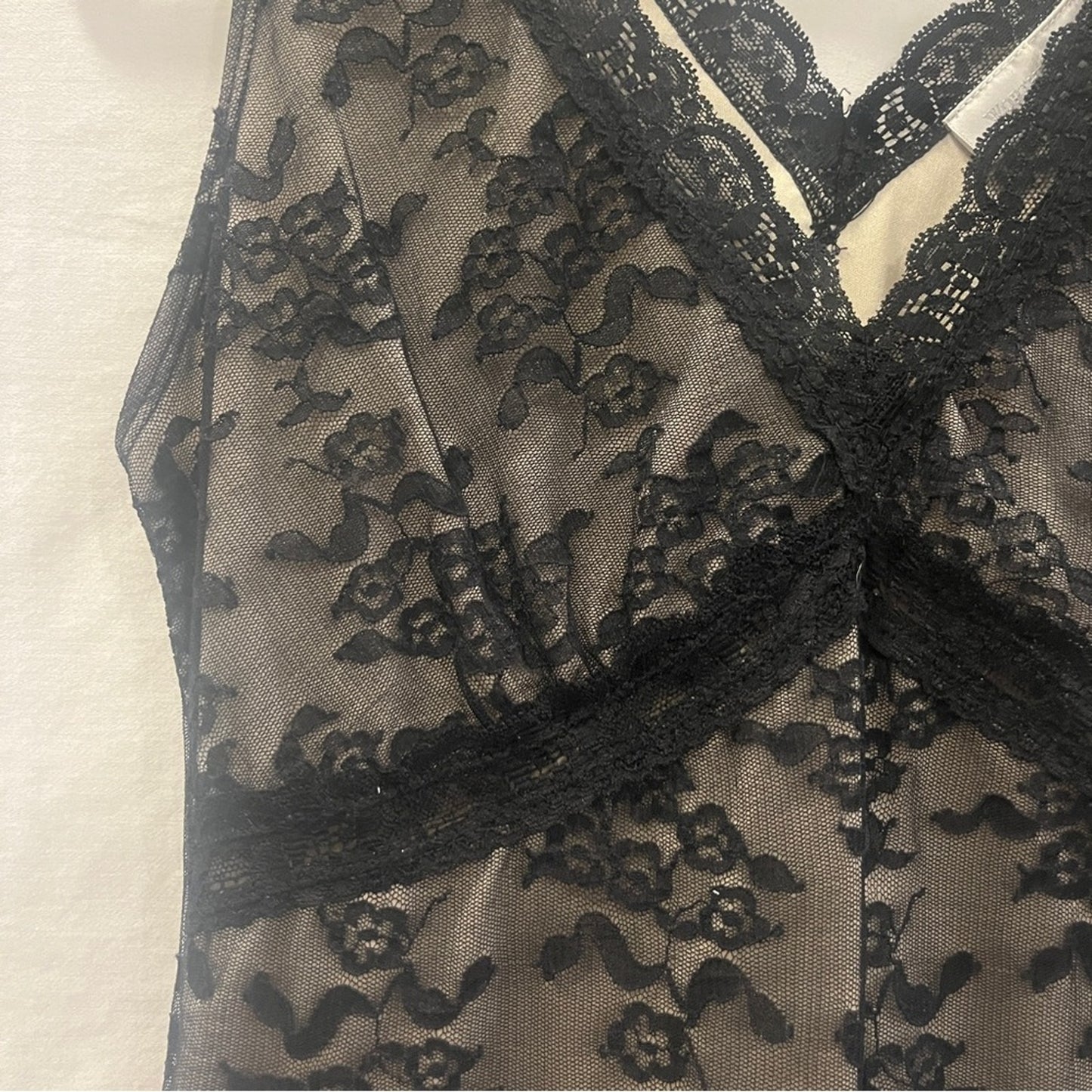 Worthington Lace Burnout Black Top Womens Medium V Neck Sexy Tank Dark Romantic