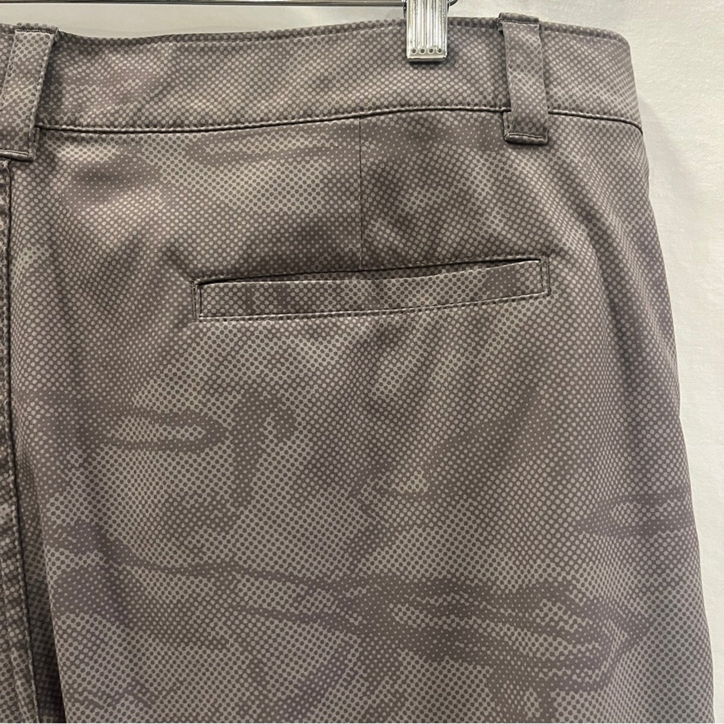 Under Armour Heatgear Gray Shorts Mens Size 40 Summer Island Beach Resort Travel