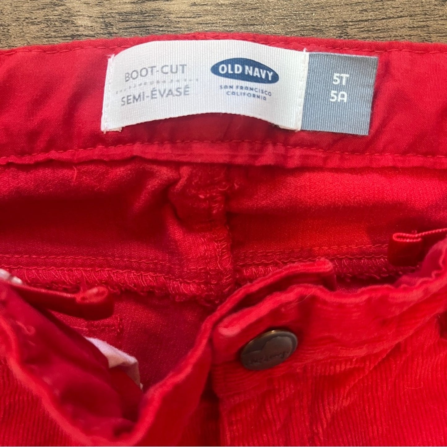 Old Navy Bootcut Corduroy Red Toddler Jeans Size 5T Semi-Evase Festive Christmas