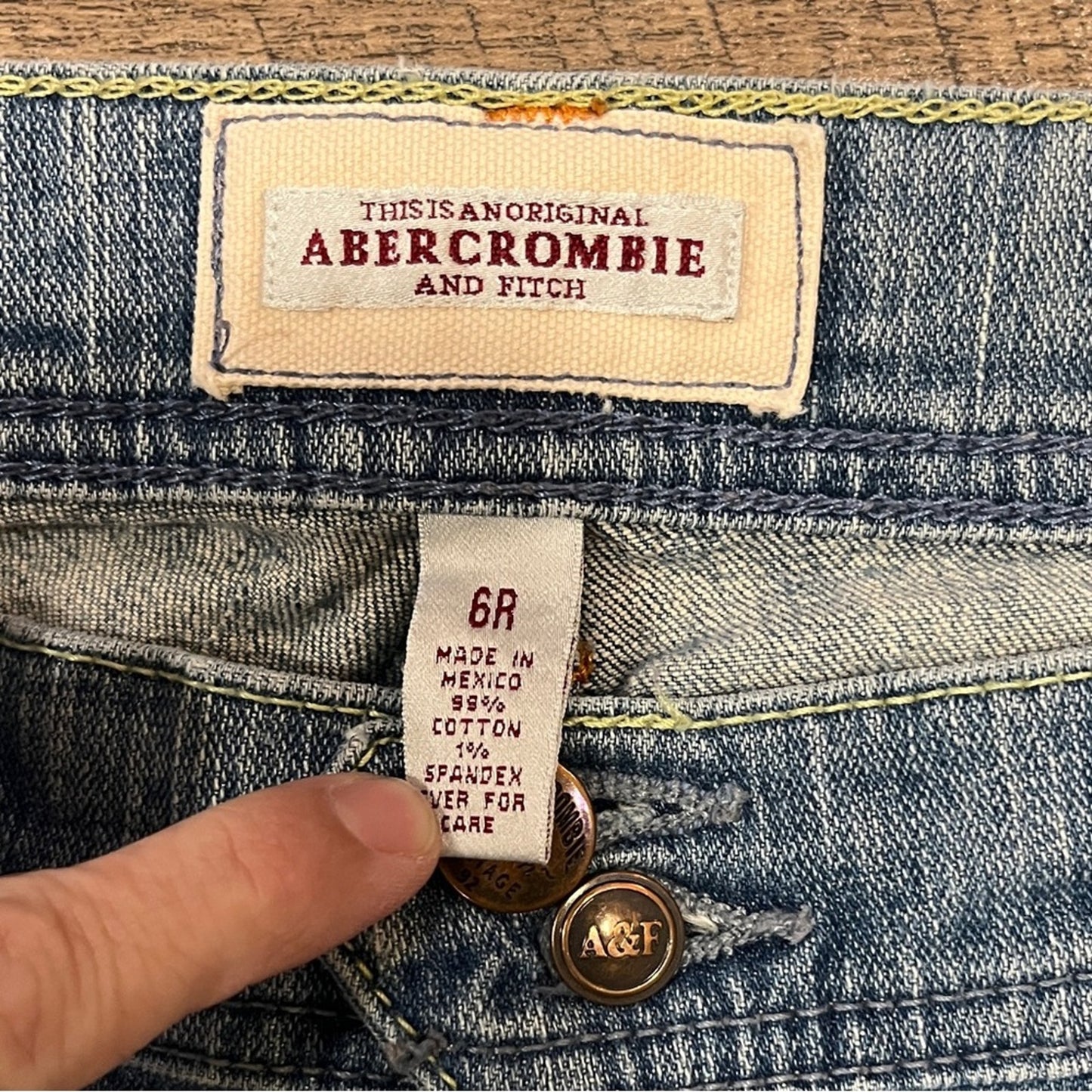 Abercrombie & Fitch Original Distressed Denim Jeans Size 6 Bootcut Worn Basic