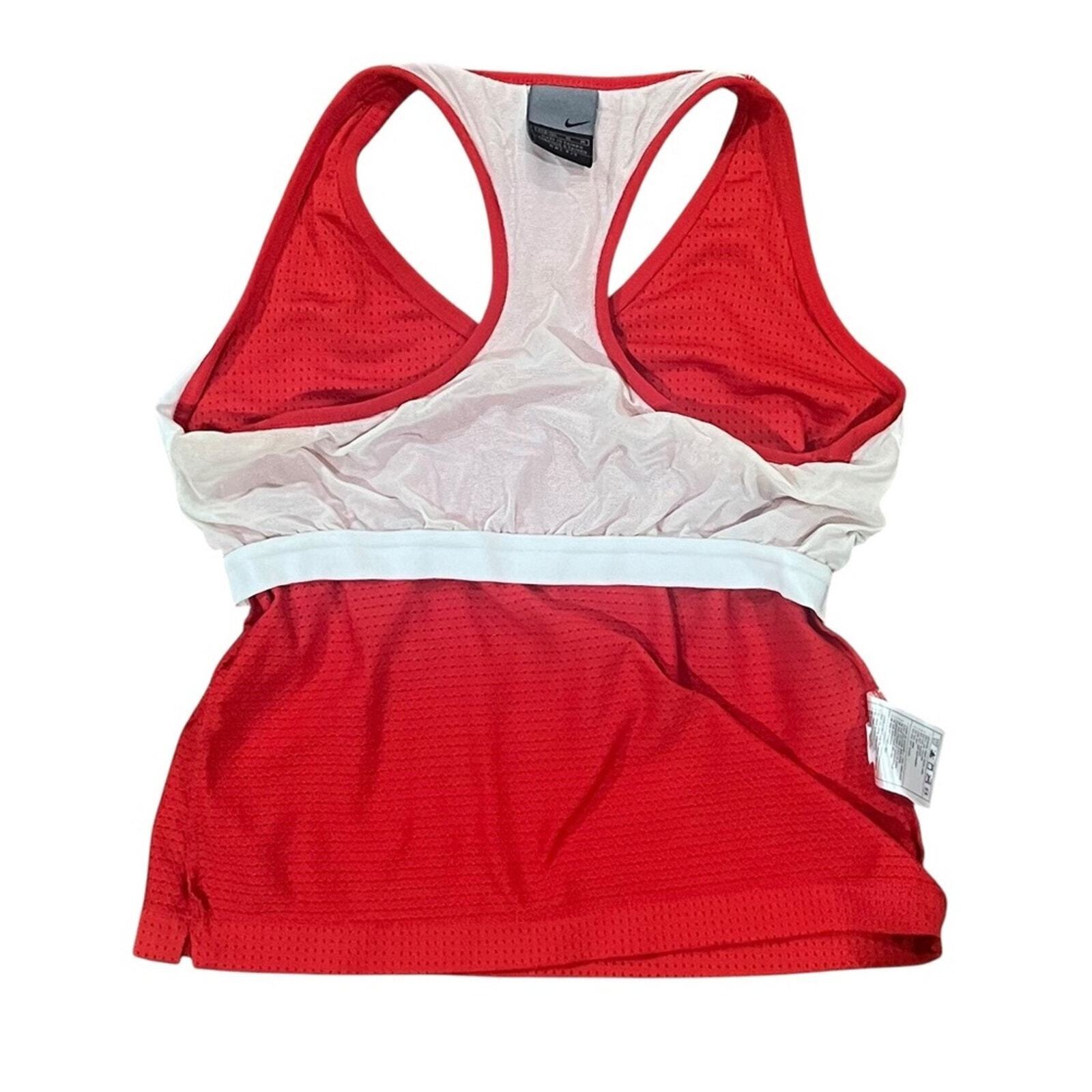 NIKE Womens Size Medium Cropped V Neck Mesh Lined Athletic Sports Workout Top