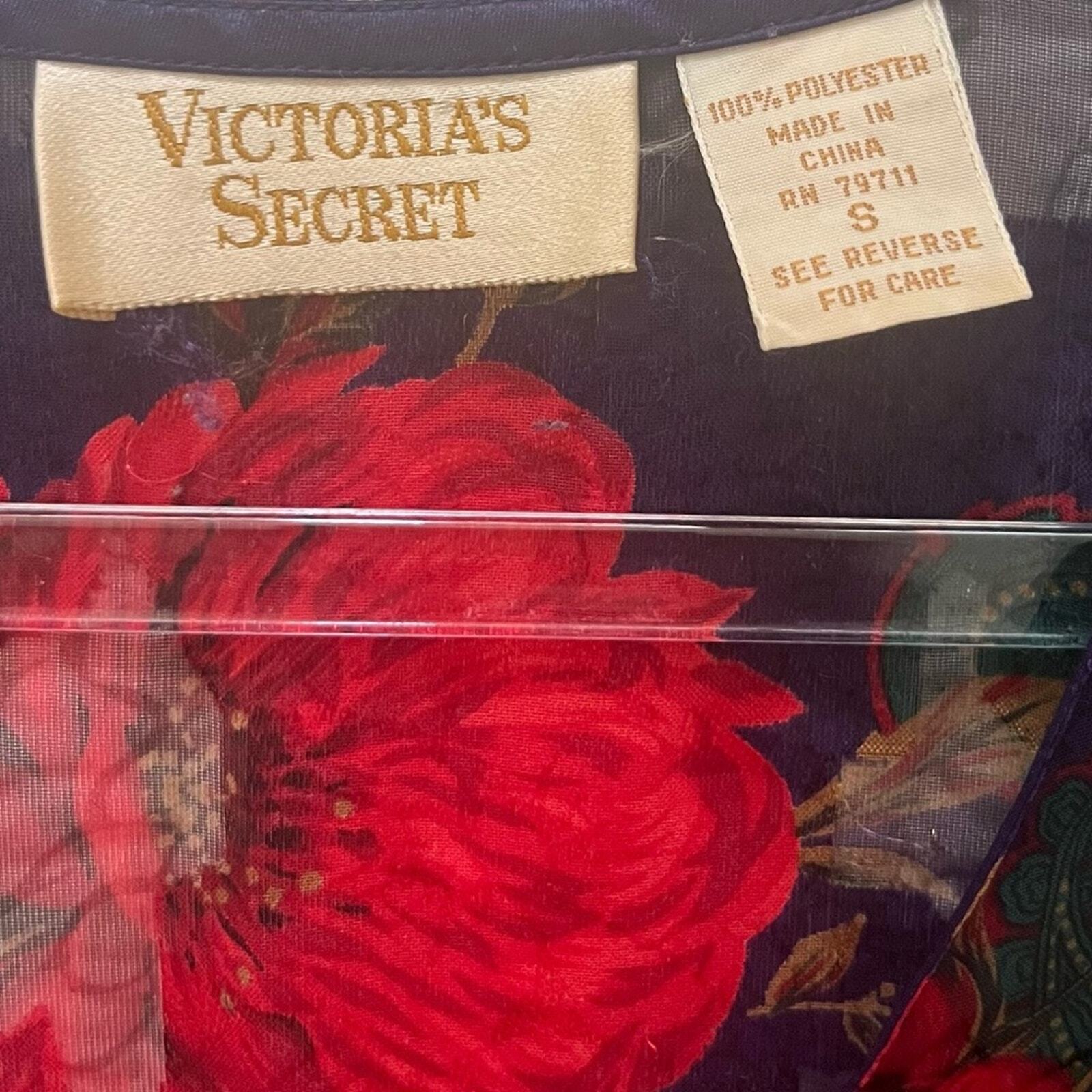 Vintage Victoria's Secret Womens Small Gold Label Red Purple Floral Kimono Top