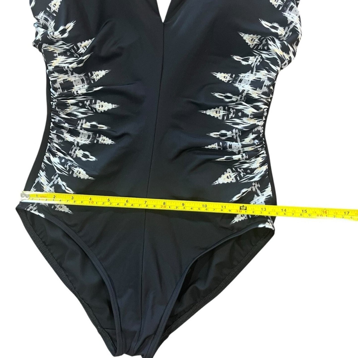 Miraclesuit Womens Labyrinth Temptress Black Swimsuit No Tag Size