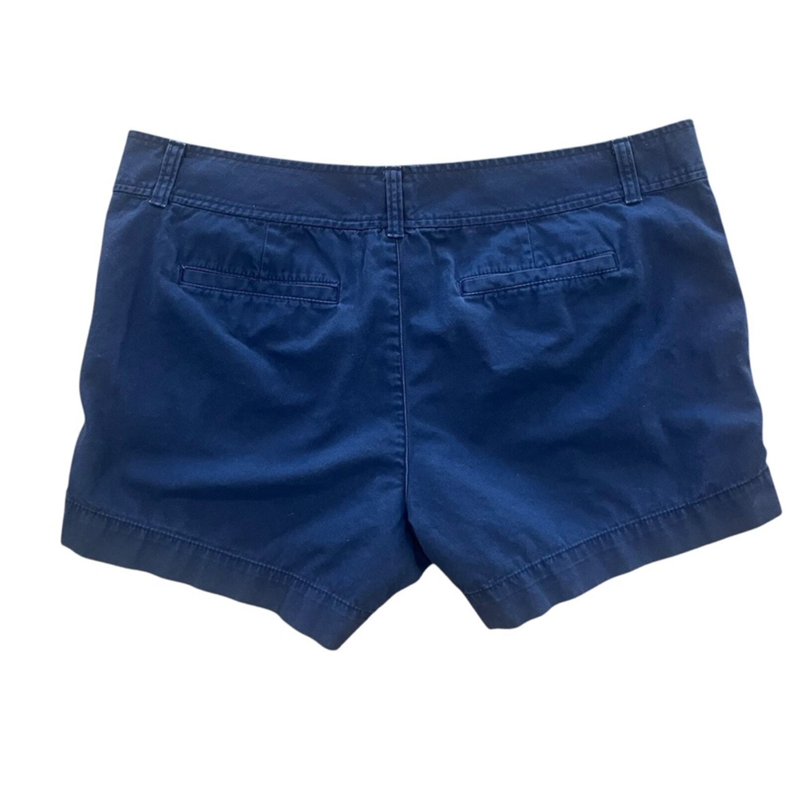 Lilly Pulitzer Womens Callahan Shorts Size 14 Navy Blue Flat Front Chino Simple