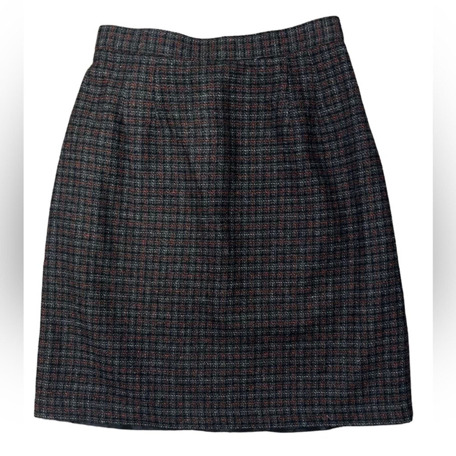 Mini Plaid Womens Size 6 Wool Polyester Red Gray Black Mini Skirt