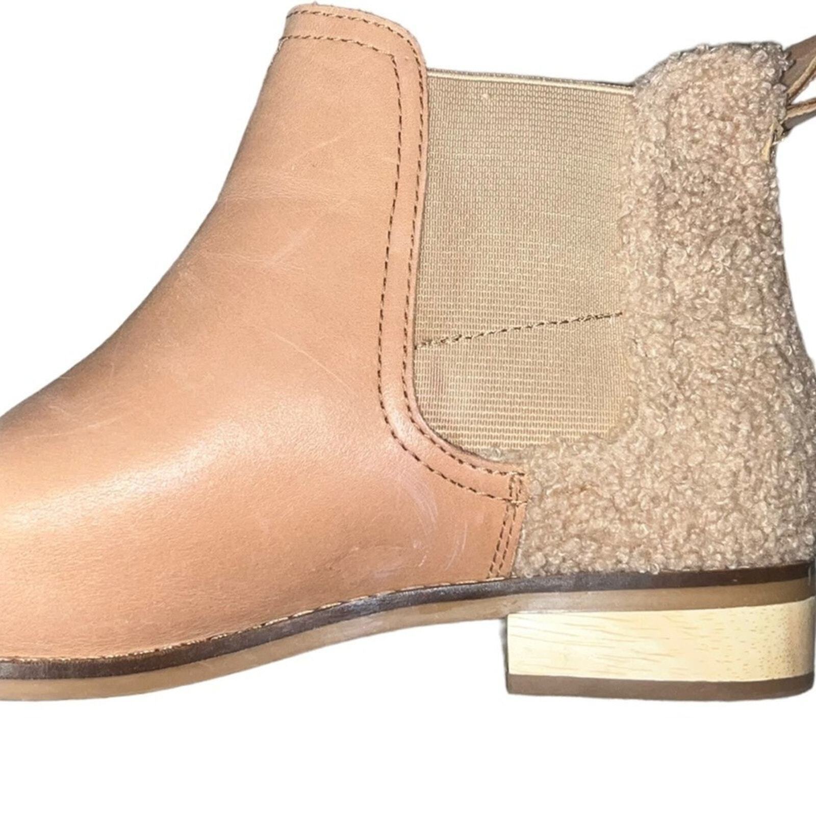 TOMS Womens Size W7 Ella Leather Chelsea Boots Honey Leather Faux Shearling 