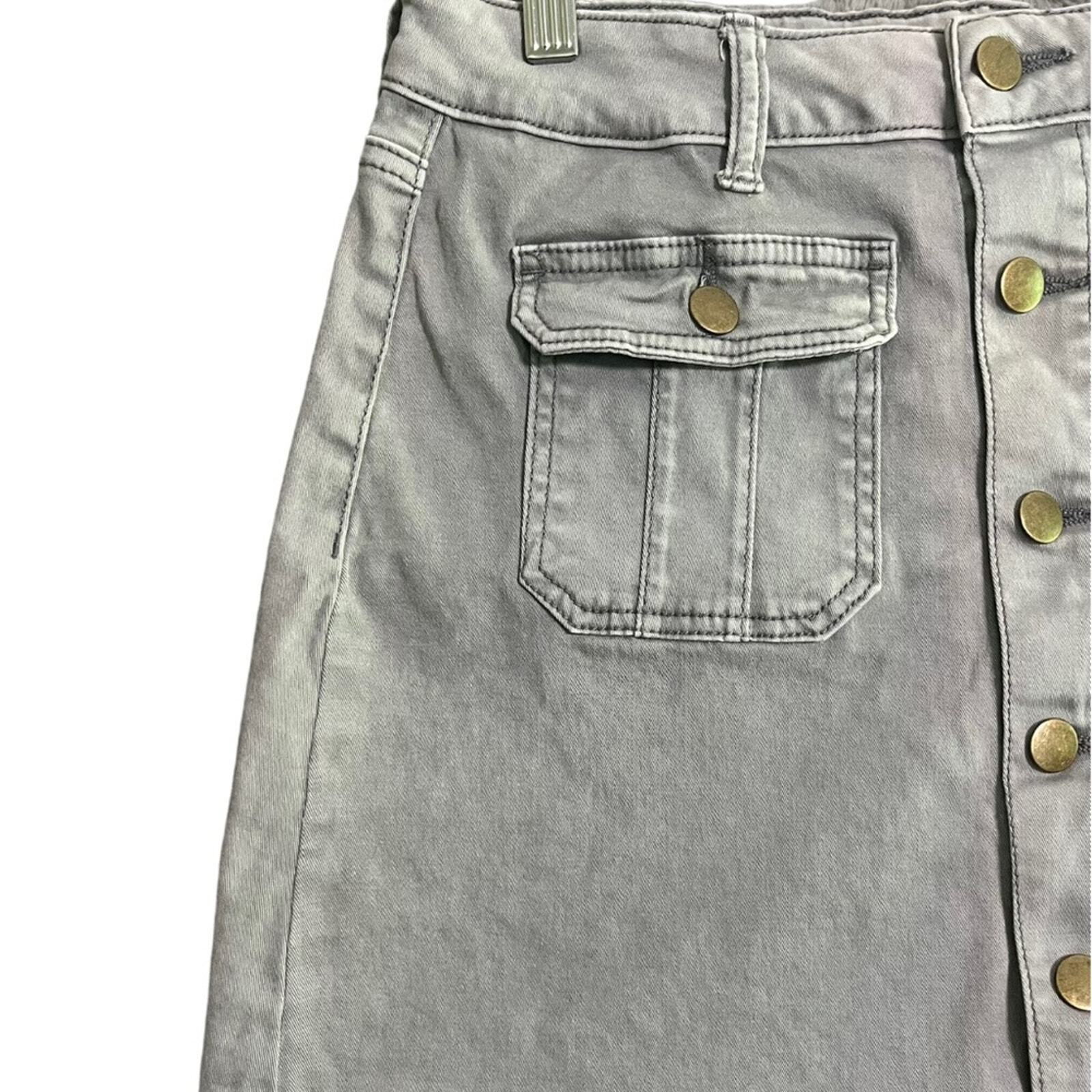 Altar'd State Womens Size M Gray Button Up Denim Cargo Mini Skirt