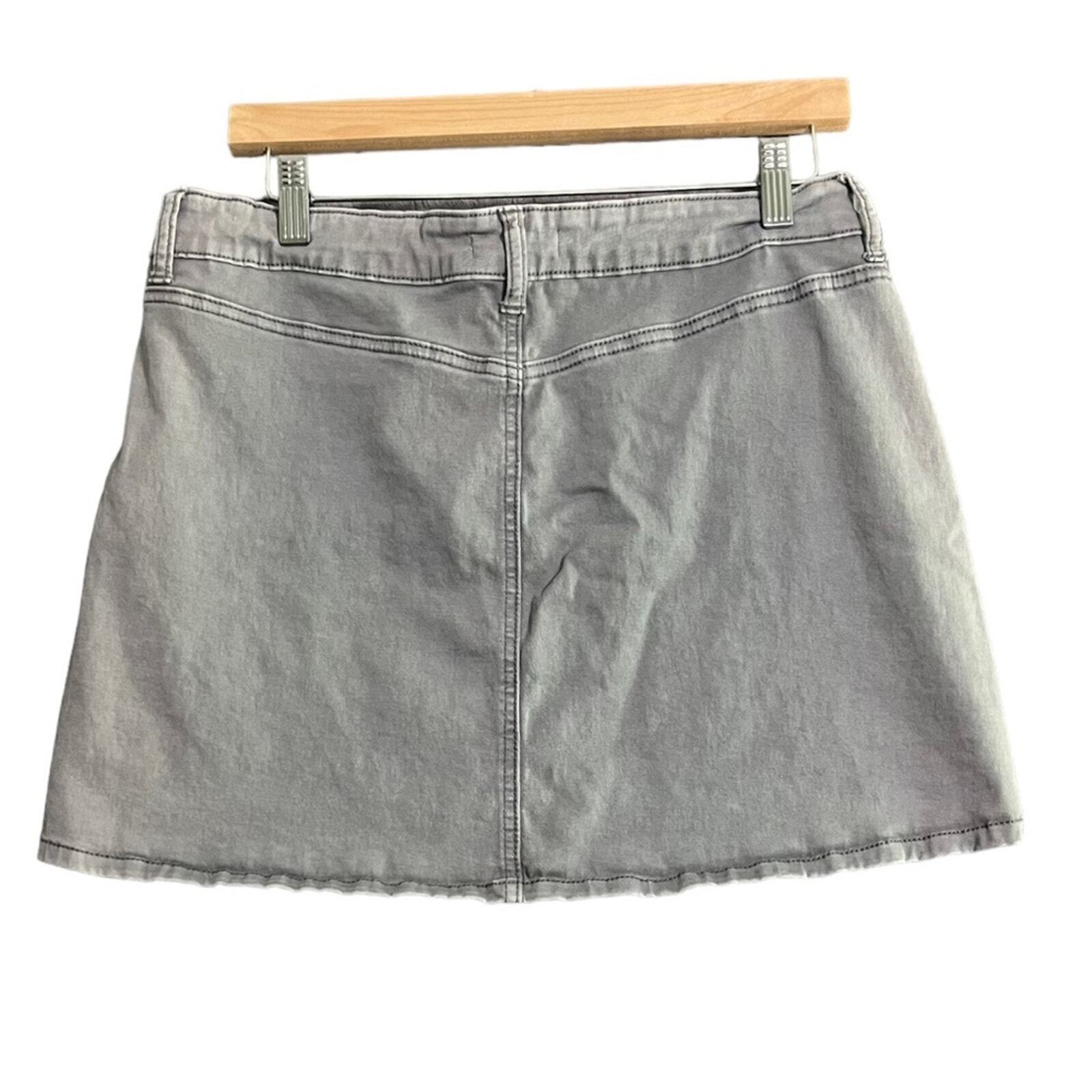 Altar'd State Womens Size M Gray Button Up Denim Cargo Mini Skirt