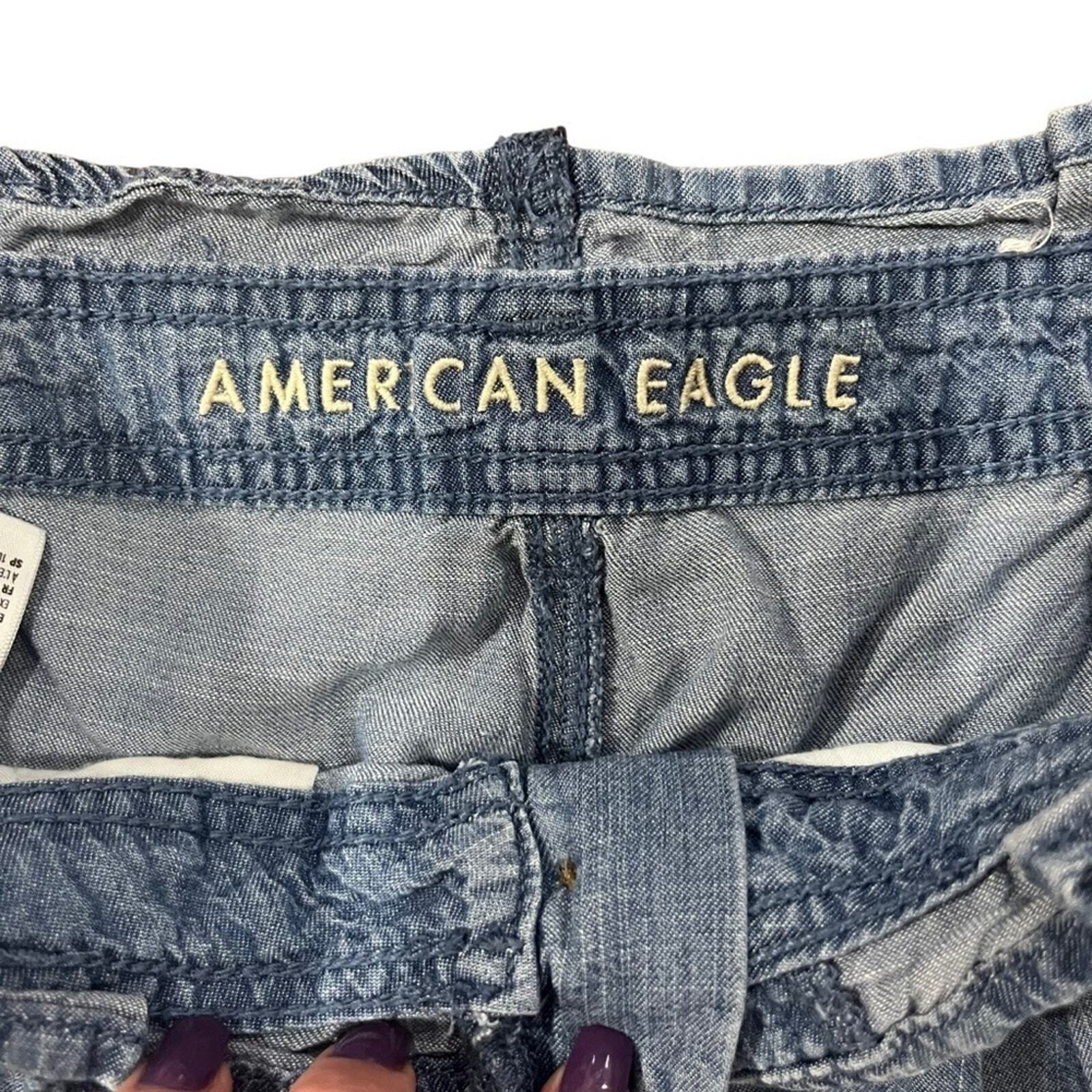 American Eagle Women's Chambray Pleated Paperbag Button Fly Denim Shorts Size 6