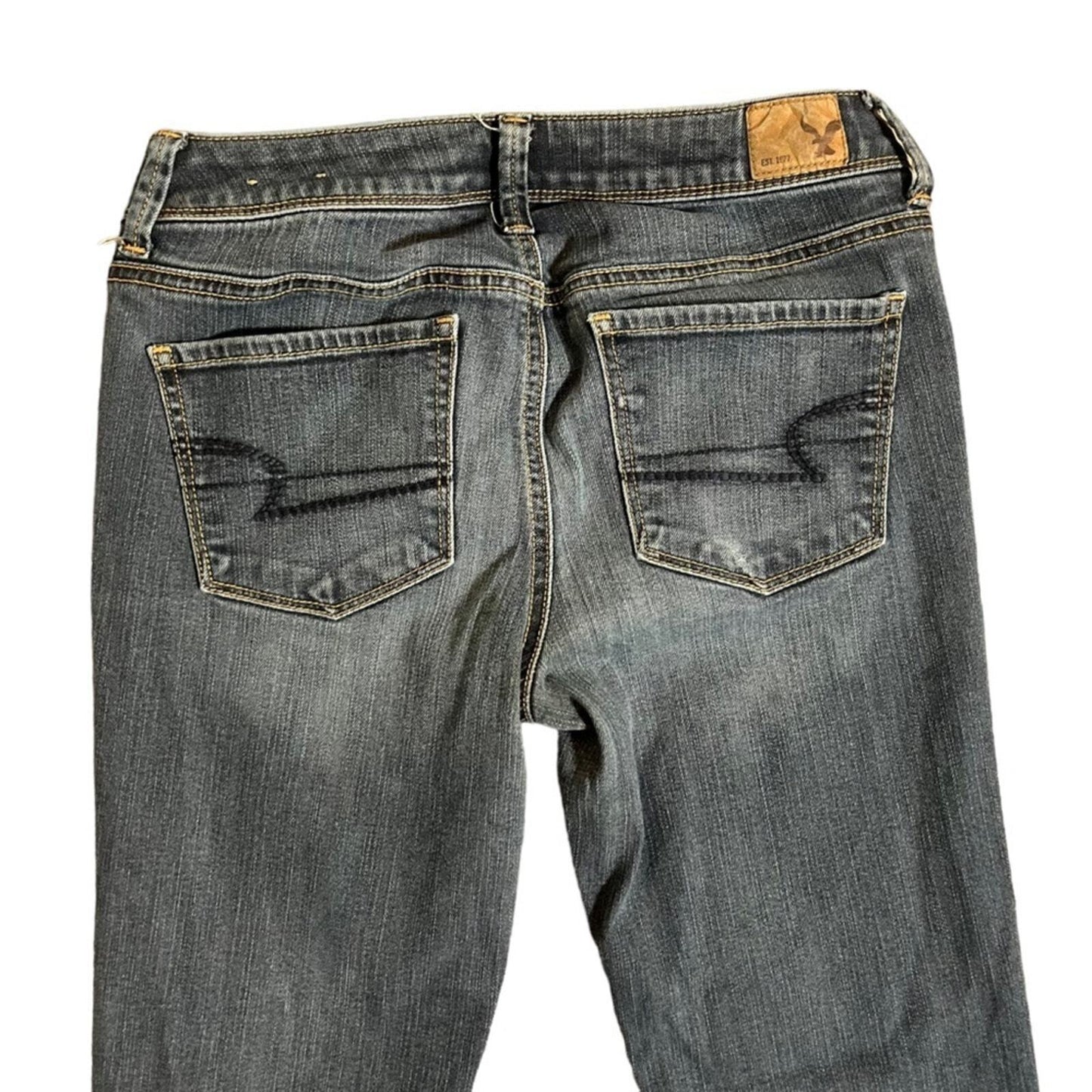 American Eagle Womens Mid Rise Super Skinny 4 Long Jeans Whiskered Front 