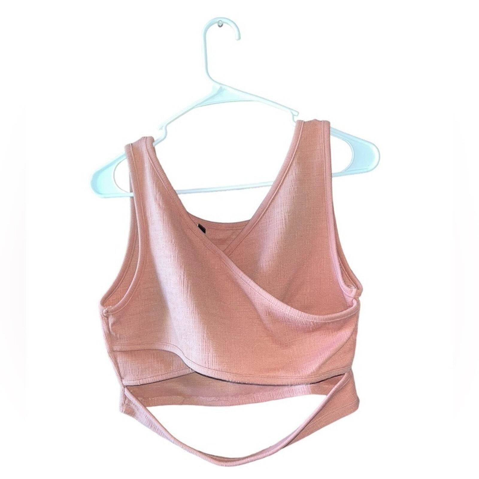 Roxy crop top with partial open bottom back Size XL/14