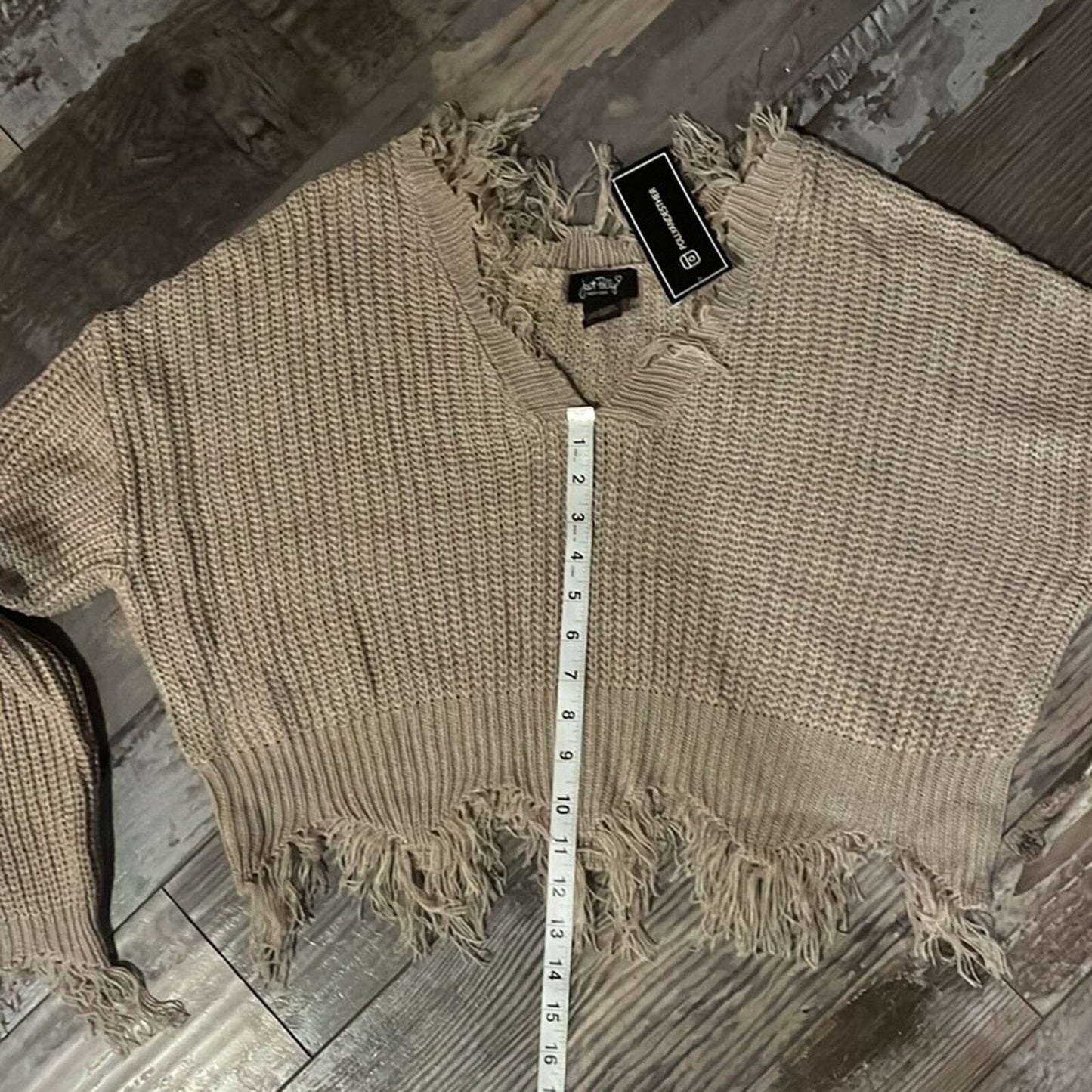 Crop Top Womens Large Tan Sweater With Fraying NWT