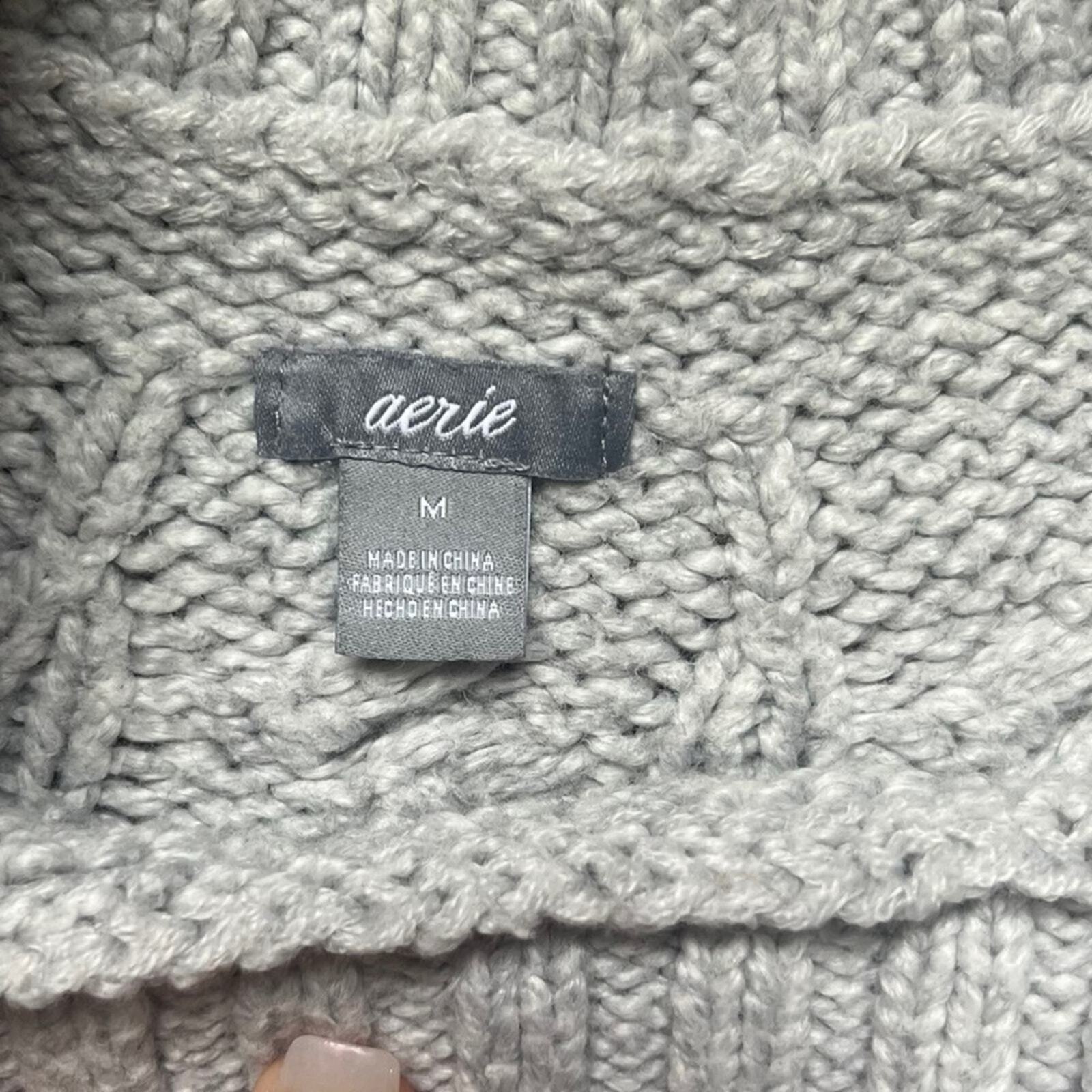 Aerie Womens Size M Gray Heavy Cotton Cable Knit Long Sleeve Sweater 