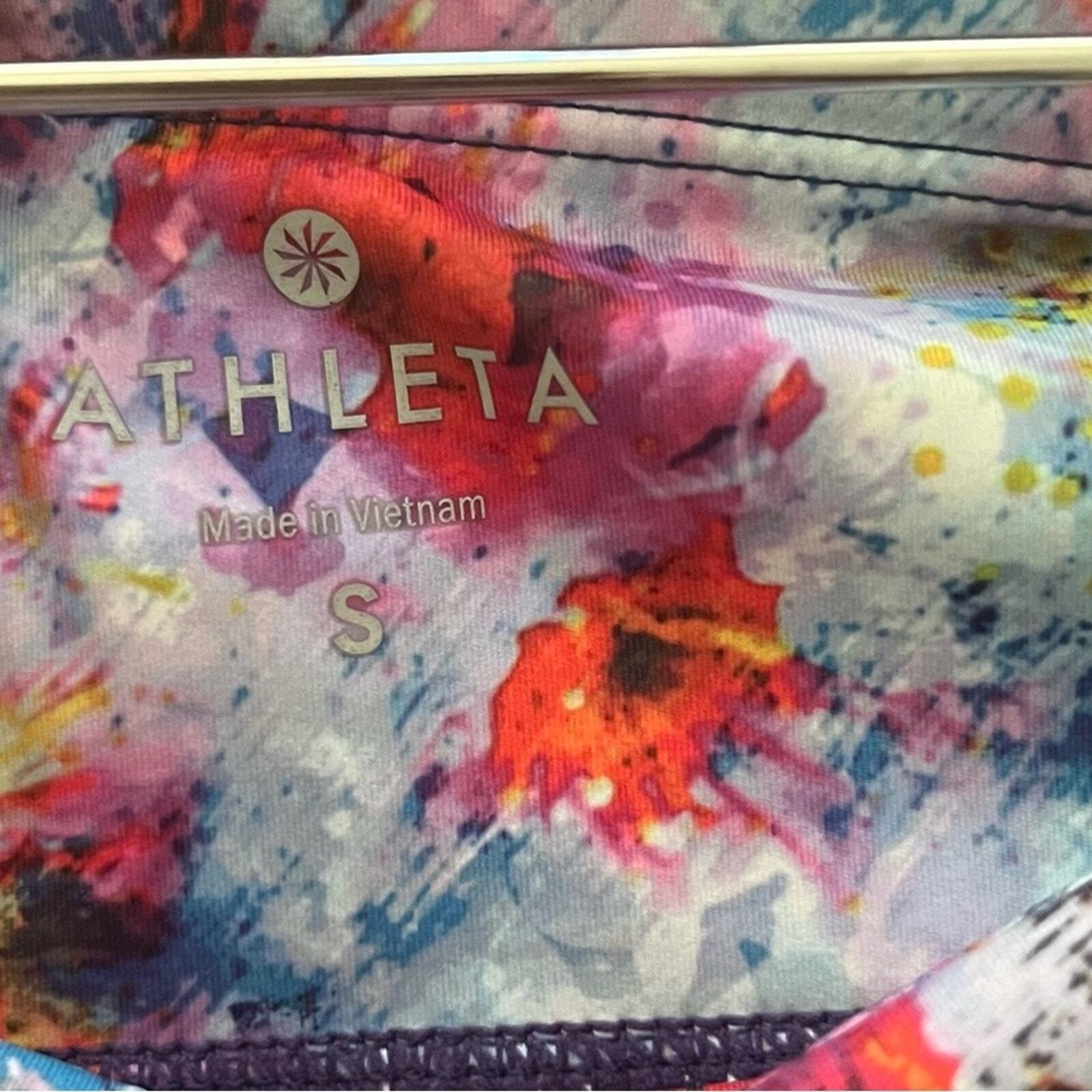 ATHLETA Womens Splash Shorts Small Hypersonic Sonar Pop Art Pink Blue  