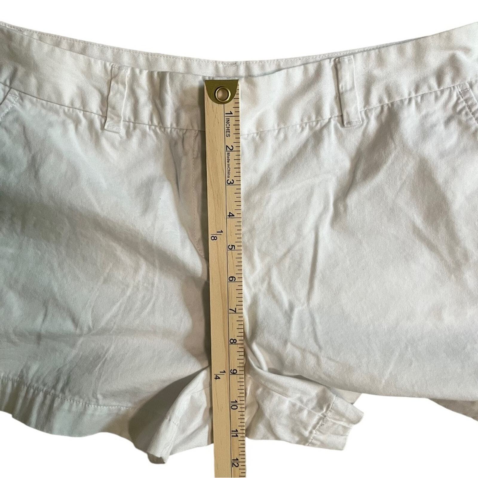 Ann Taylor Loft Womens Size 8 White 4" Flat Front Casual Shorts