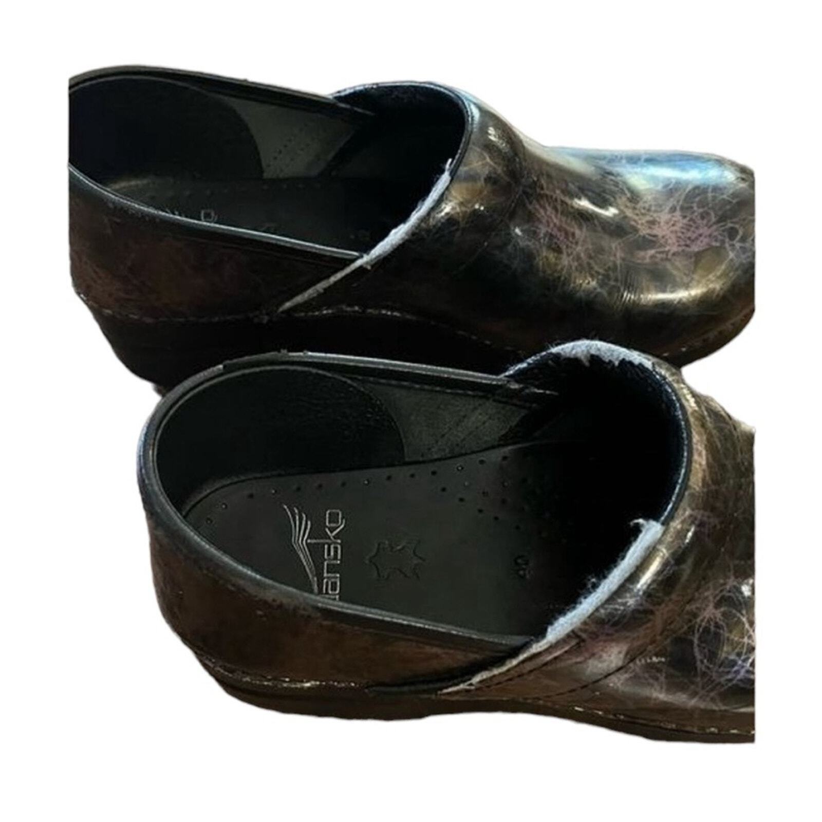 Dansko Professional Patent Iridescent Clog Mule Slip On Black Purple Size 40