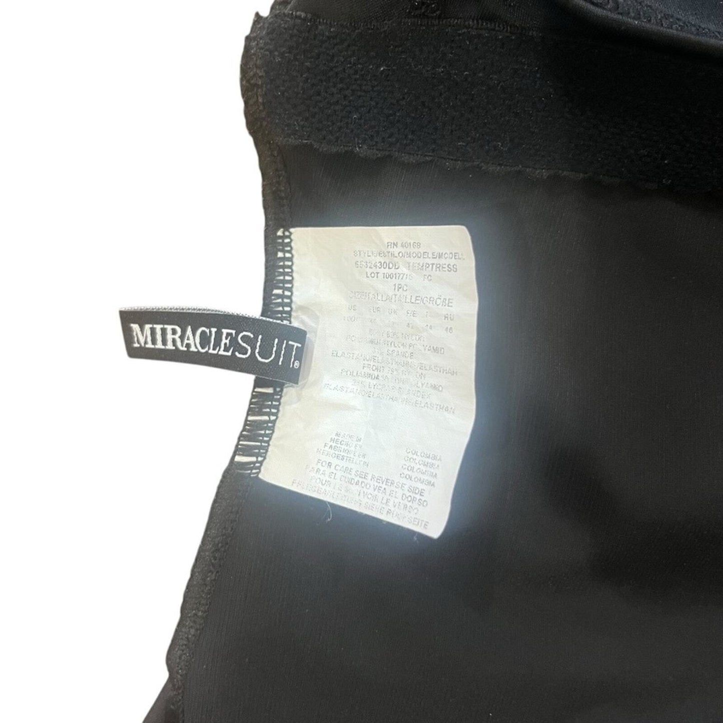 Miraclesuit Womens Labyrinth Temptress Black Swimsuit No Tag Size