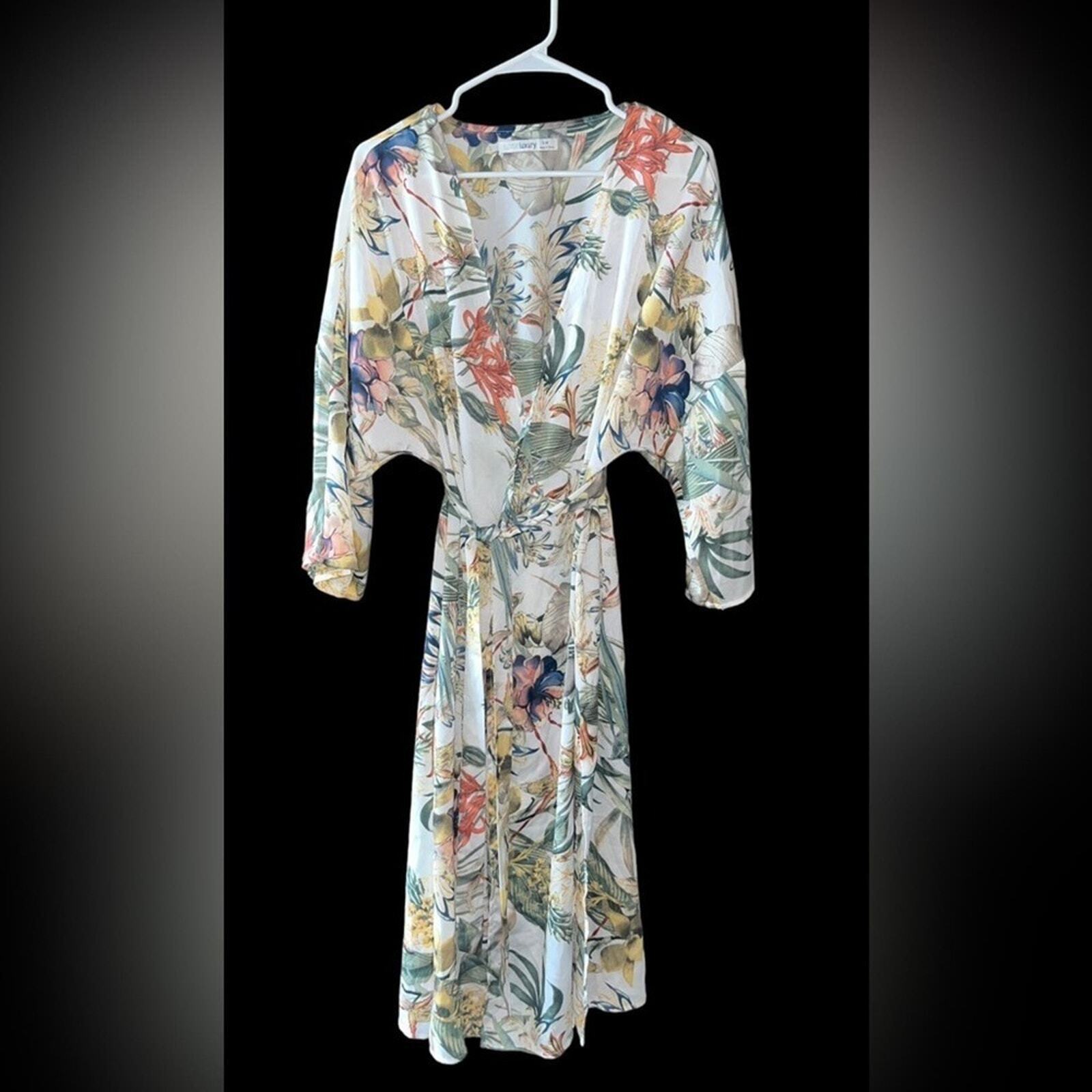 Subtle Luxury Womens S/M Sheer Bed to Breakfast Kimono Robe 