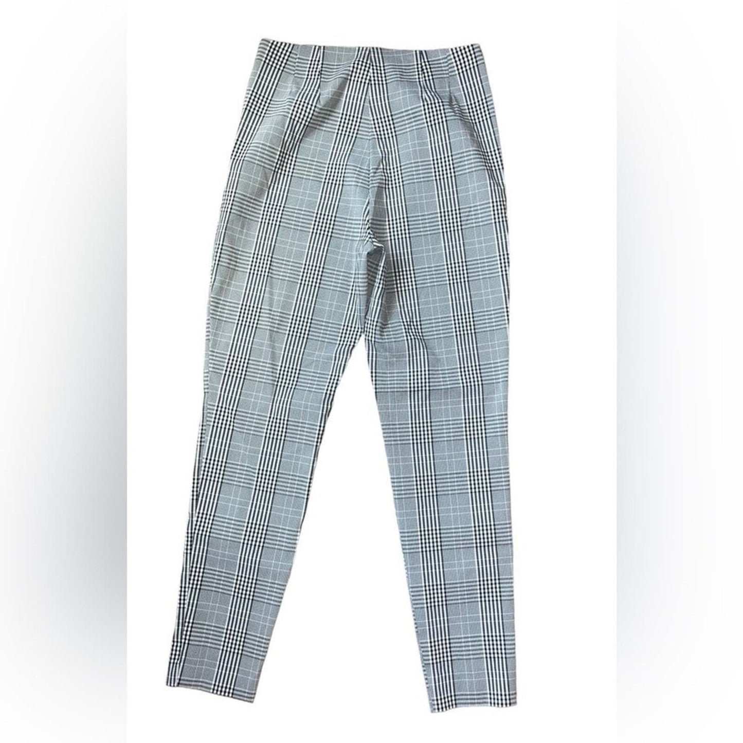 Time & Tru Women’s Size 4 Black and White Pixie Flat Front Pants