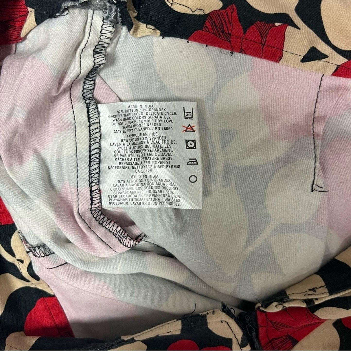 ASHWORTH Womens Floral Print Skort Size 6 Red, Black, & Beige