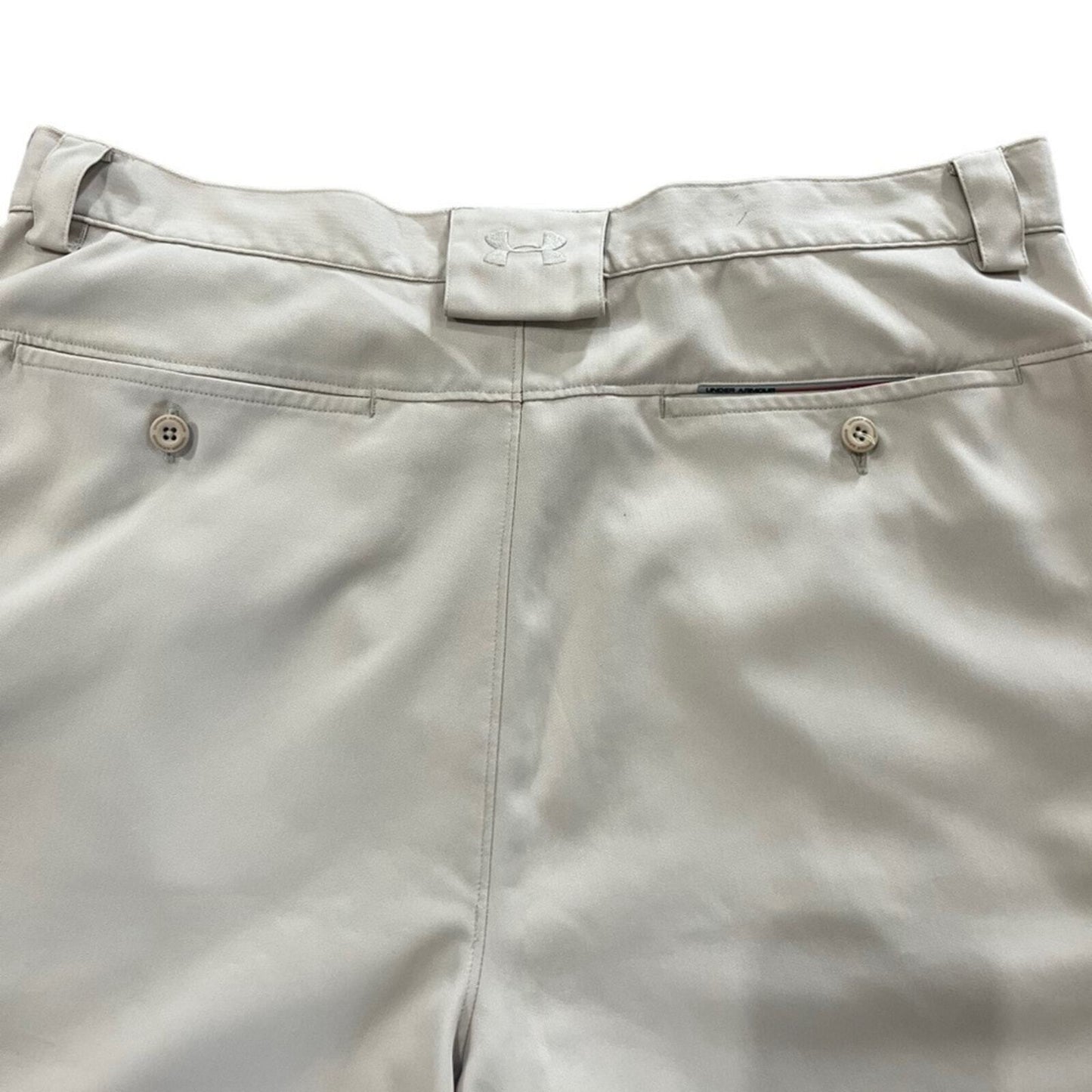 Under Armour Men's Khaki Flat Front Casual Shorts 36R