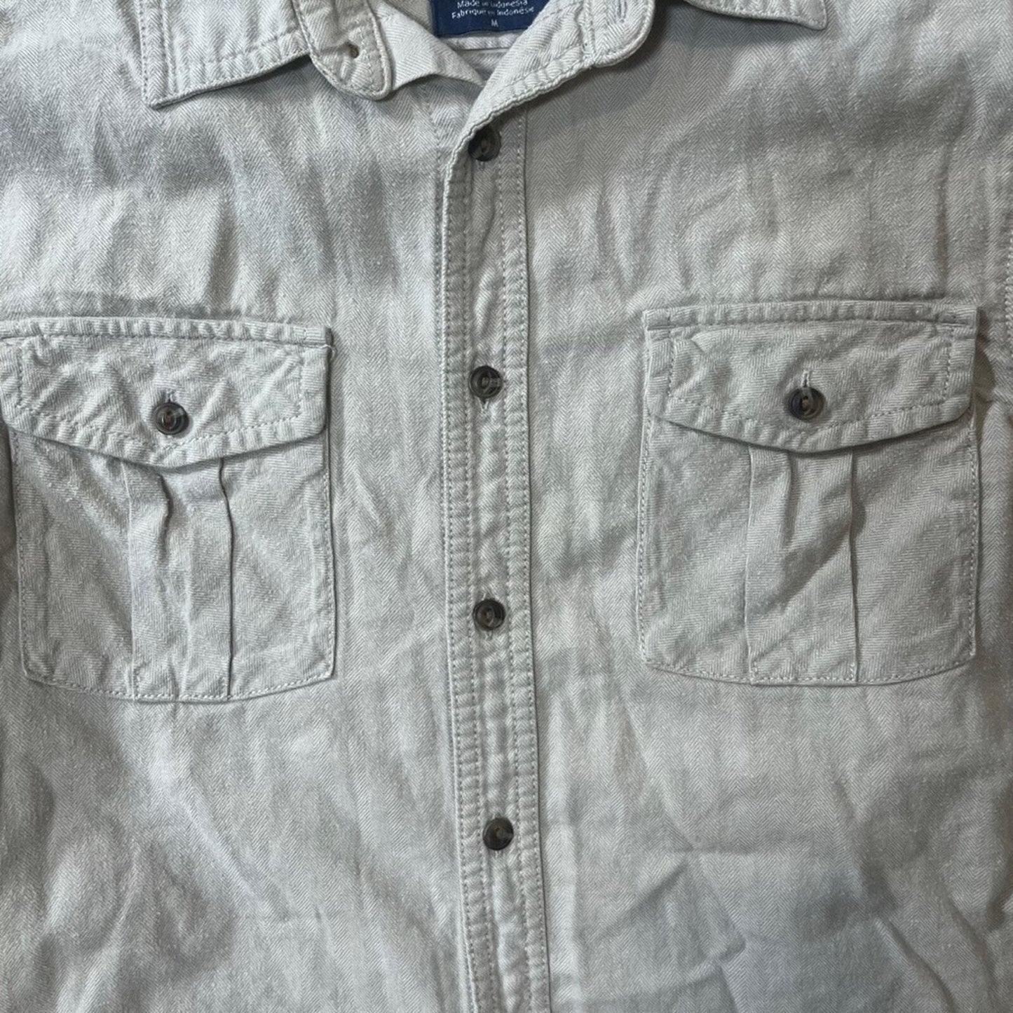 The North Face Mens Size Med Khaki Long Sleeve Front Pockets Button Down Shirt