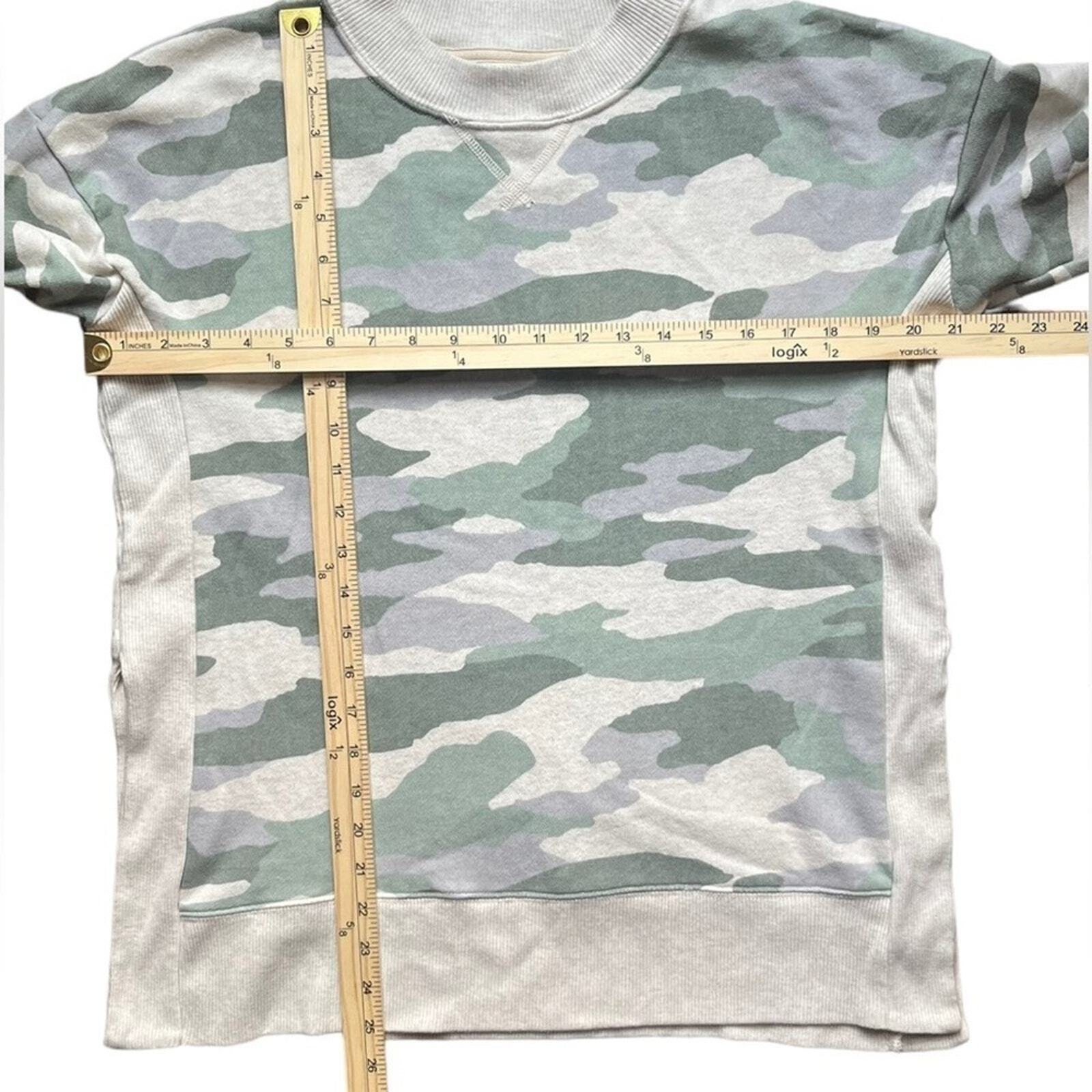 Aerie Oversized Good Vibes Camo Sweatshirt Size XS