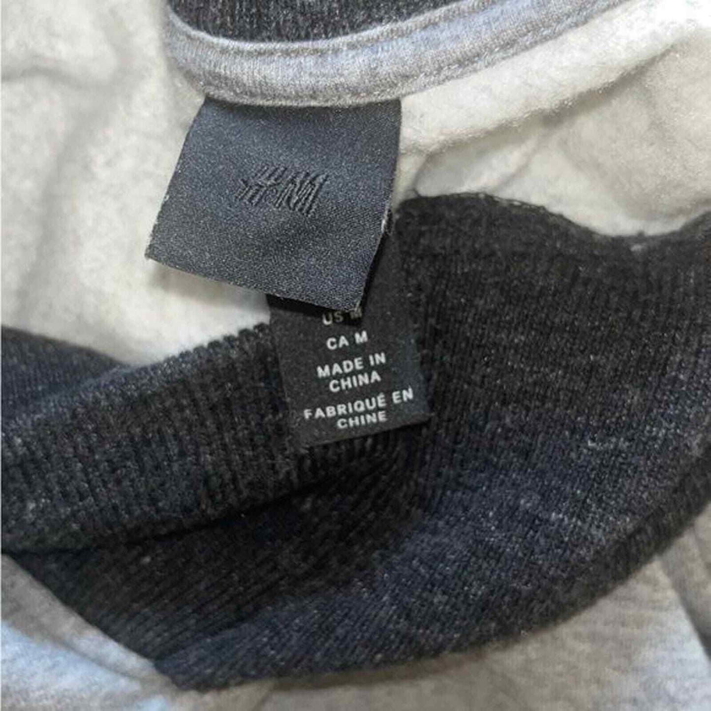 H&M Comfy Gray & Black Pullover with Collard Neck Size Medium