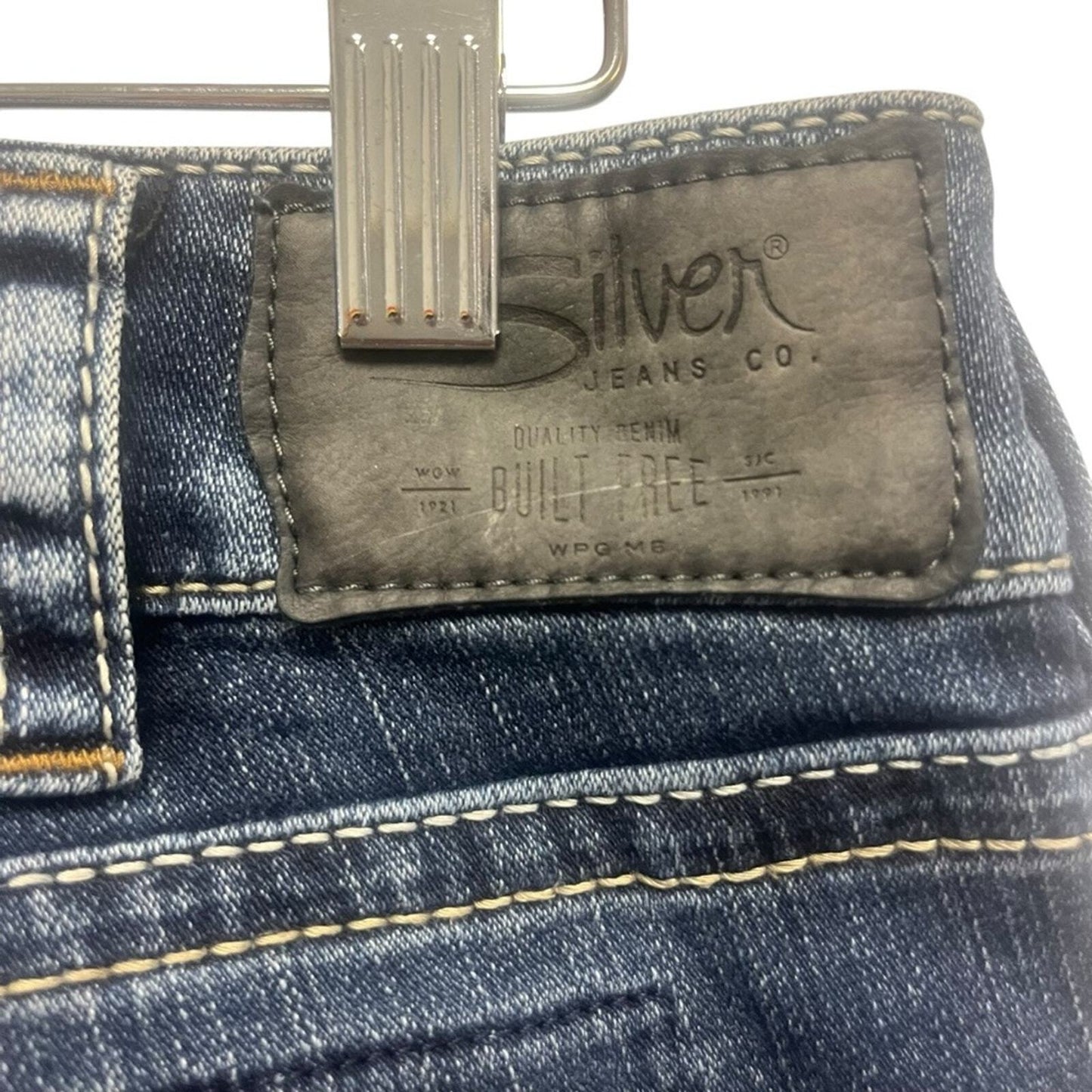 Silver Jeans Co Womens Suki Mid Boot Super Stretch Size 32x31 Medium Wash Jeans