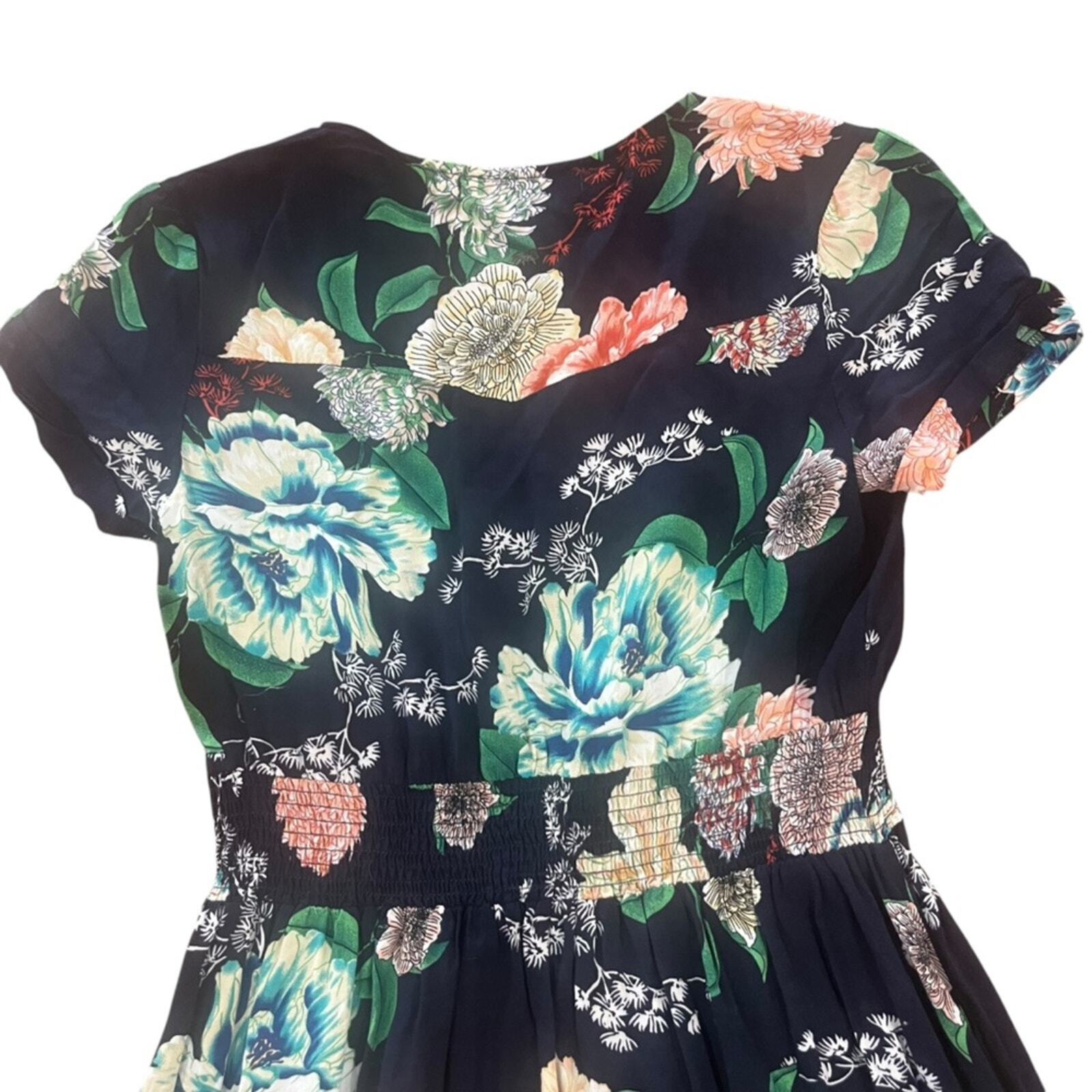 Floral Maxi Womens Size Small V Neck Short Sleeve Smock Waist Button Down Split