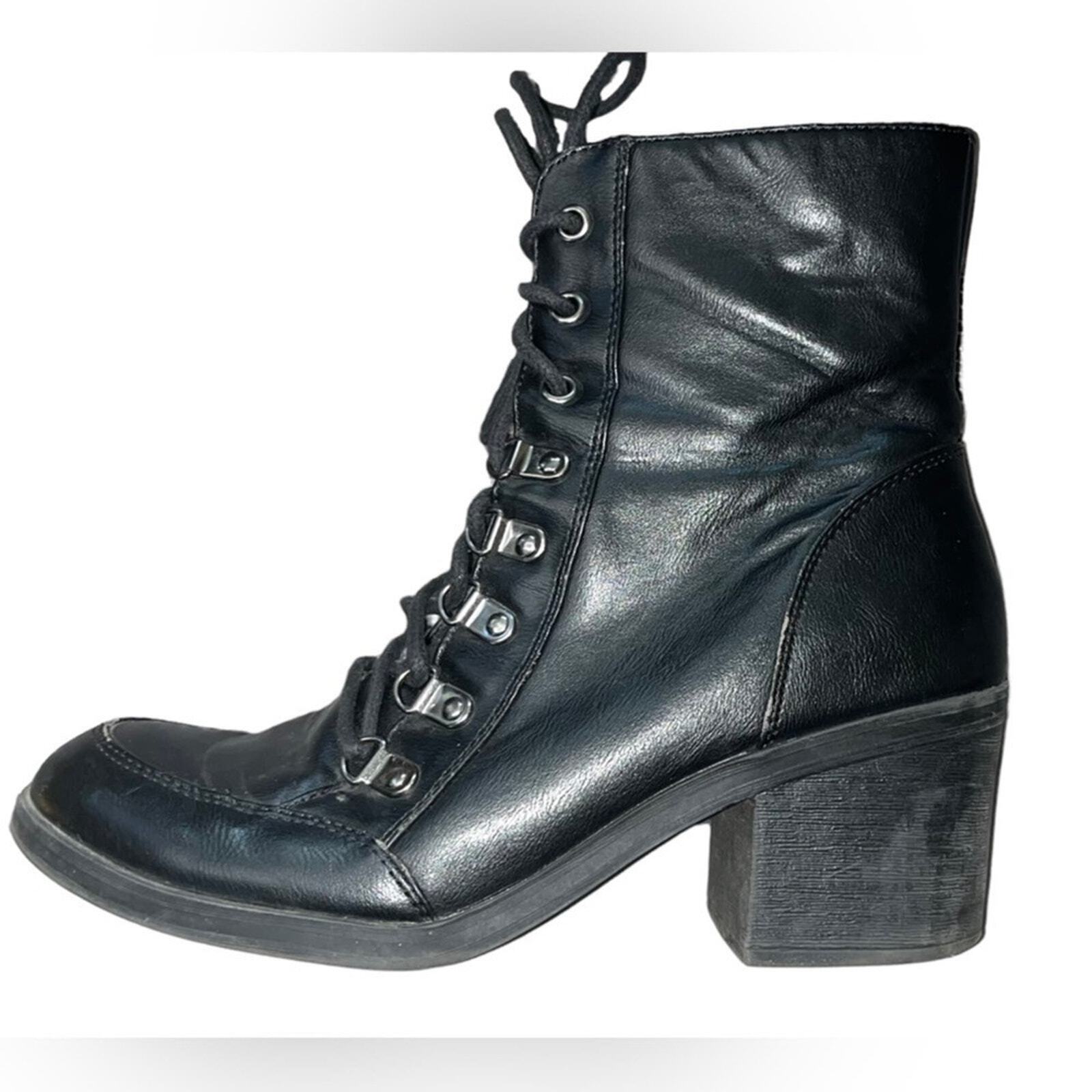 Guess Womens Size 9M Black Lace Up Ankle Boot Chunky Heel
