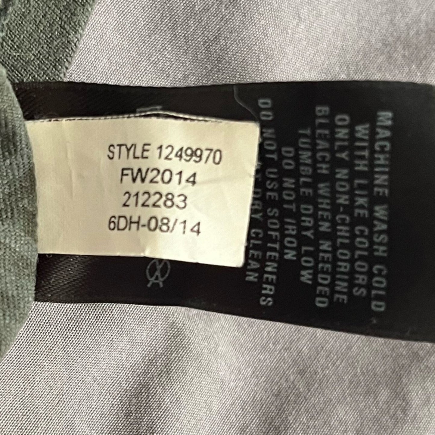 Under Armour Mens XL Green Heathered Gray Long Sleeve Raglan Shirt