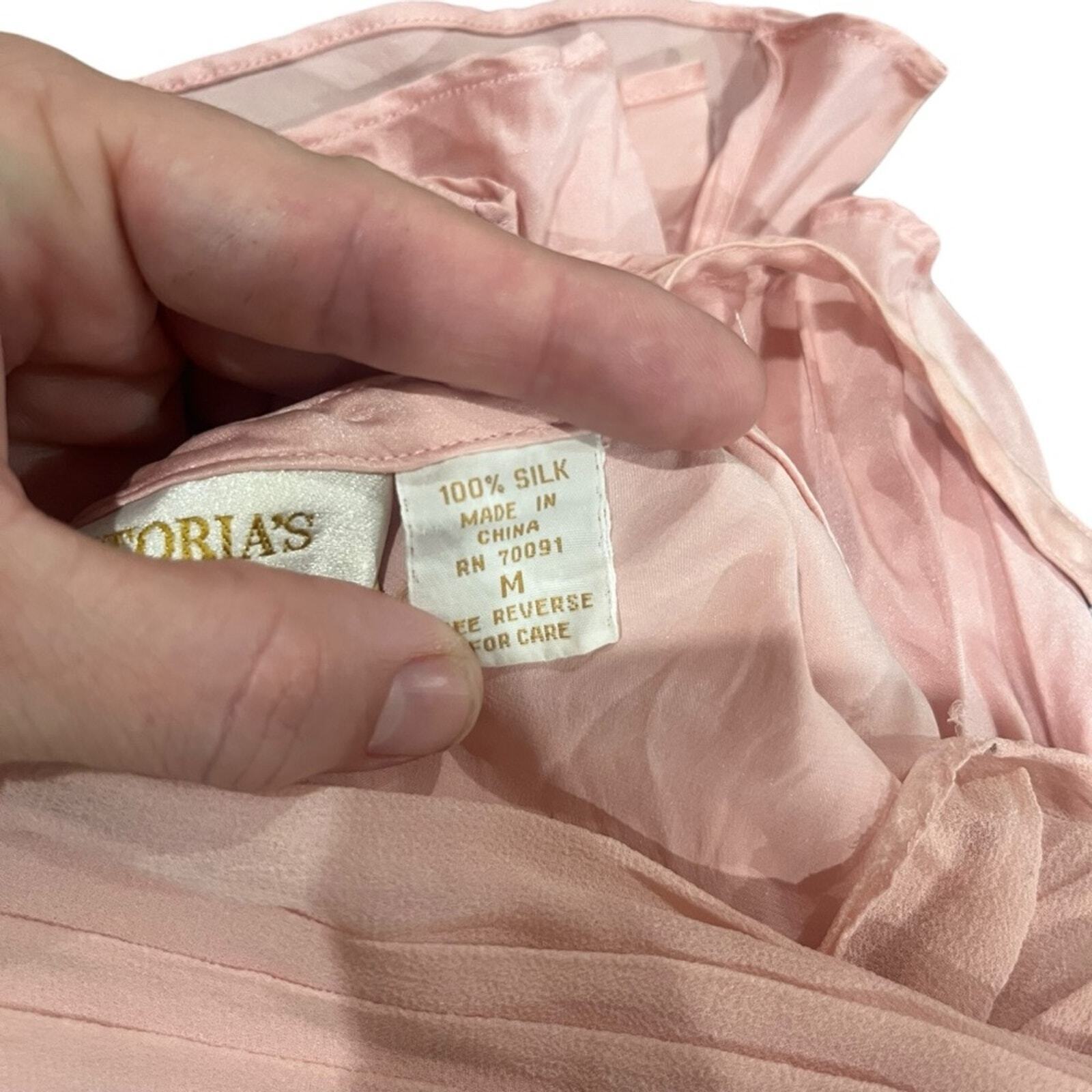 Vintage Victoria's Secret Womens Size M Blush Pink 100% Pure Silk Night Gown