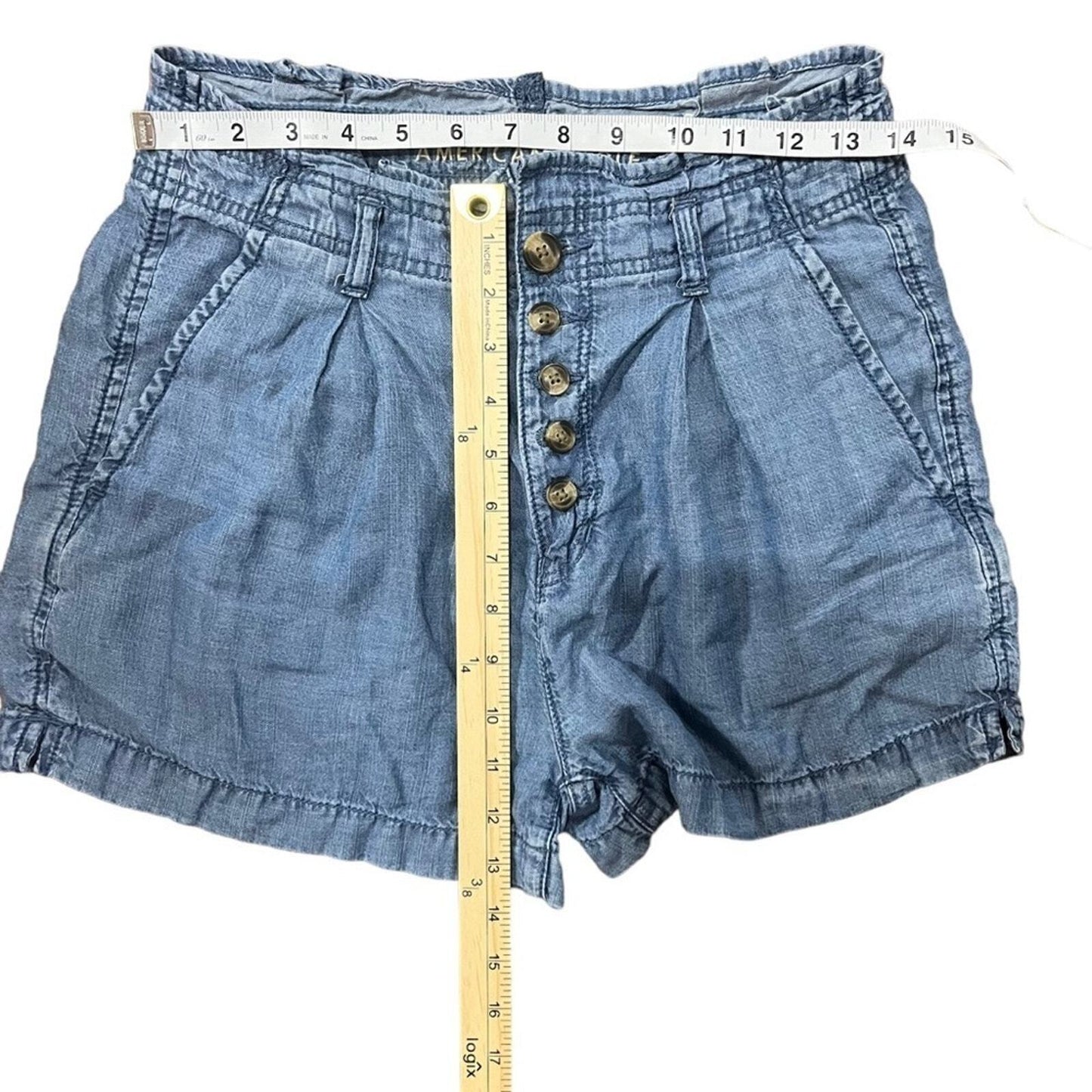 American Eagle Women's Chambray Pleated Paperbag Button Fly Denim Shorts Size 6