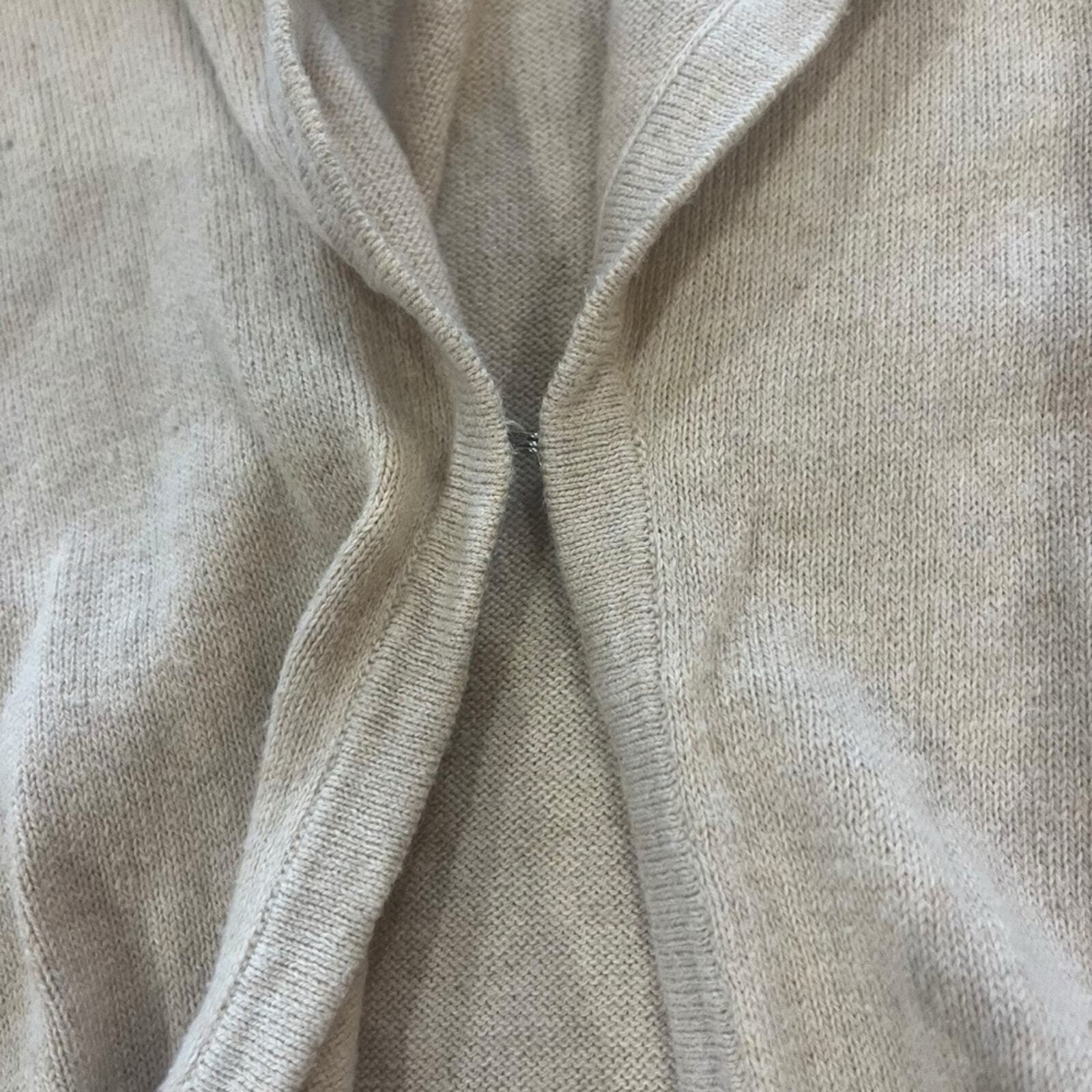 Lands End Womens Size Small Tan Long Sleeve Knit Front Clasp Cardigan Sweater