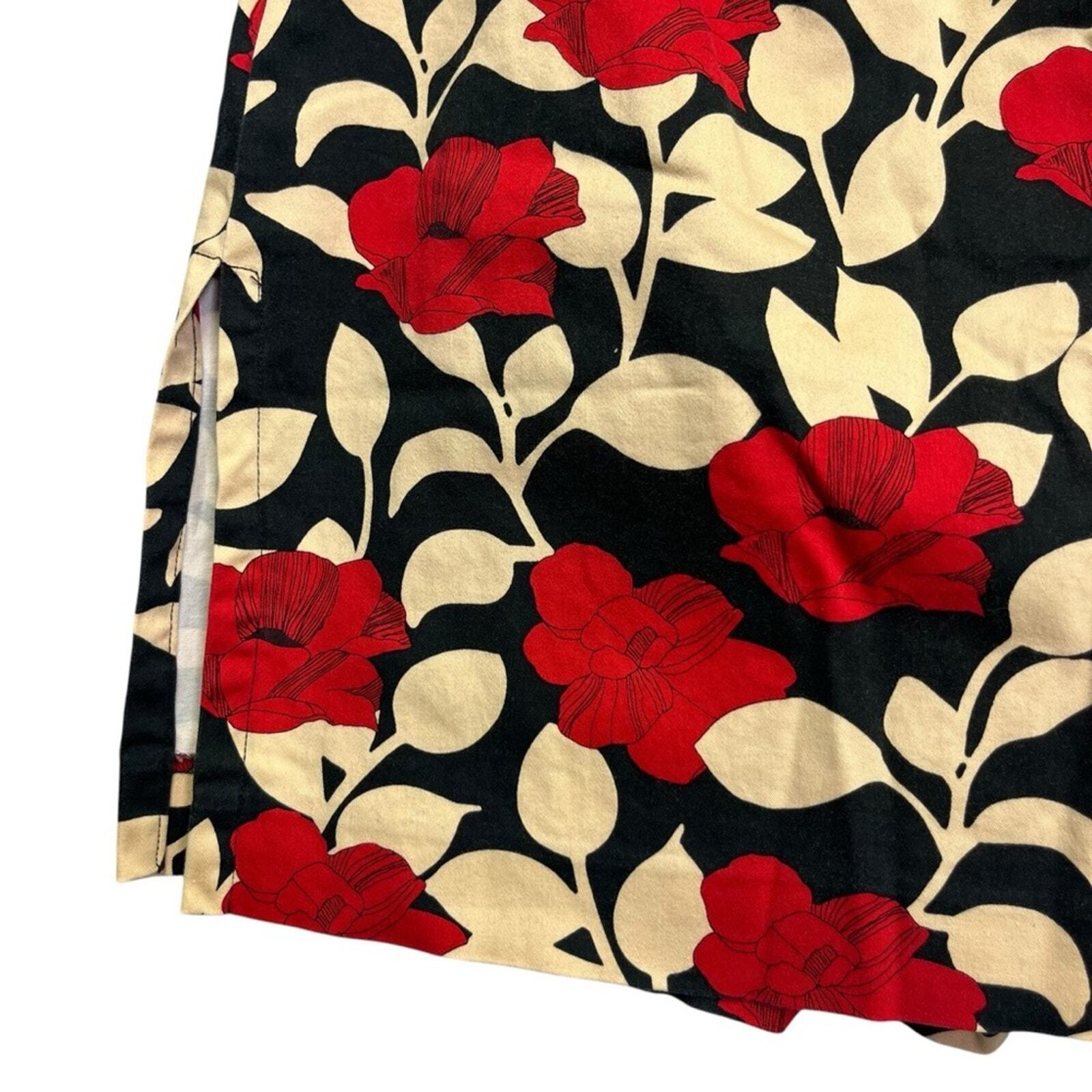 ASHWORTH Womens Floral Print Skort Size 6 Red, Black, & Beige
