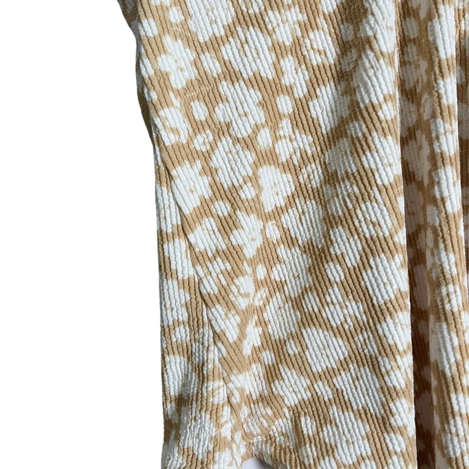 Coral Reef Womens Size XL Tan and White One Piece Swim Suit NWT