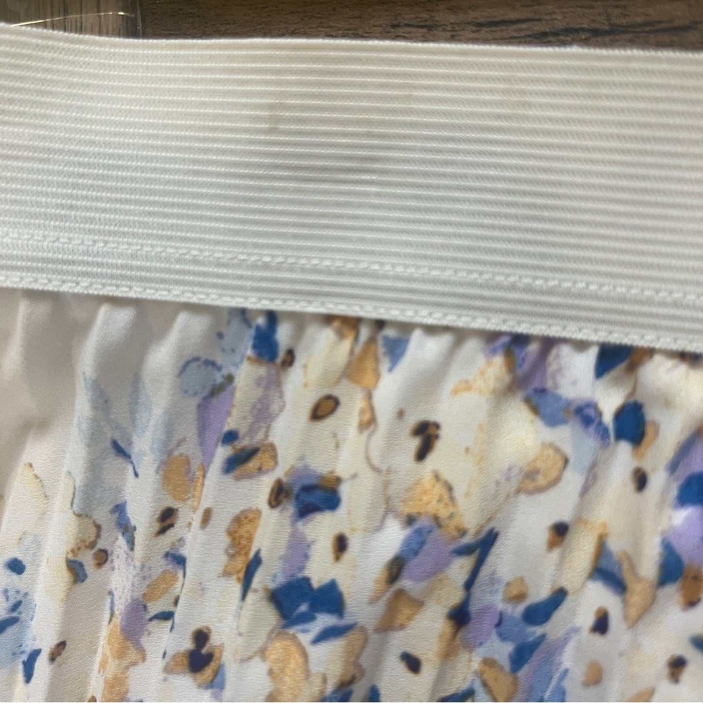 Vince Camuto Pleated Midi Skirt Womens Small Ivory Floral Elastic Waist Lined