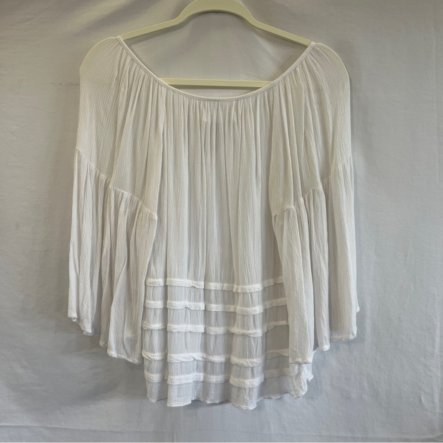 Abercrombie & Fitch Peasant Top Size Small Flared Sleeves Keyhole Neck Tie Boho