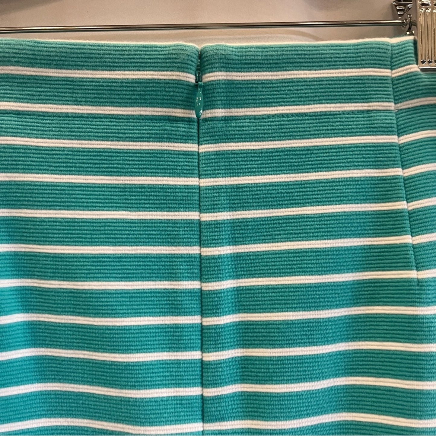 Talbots Turquoise White Textured Knit Skirt Pencil Pockets Womens Size 6 Mini